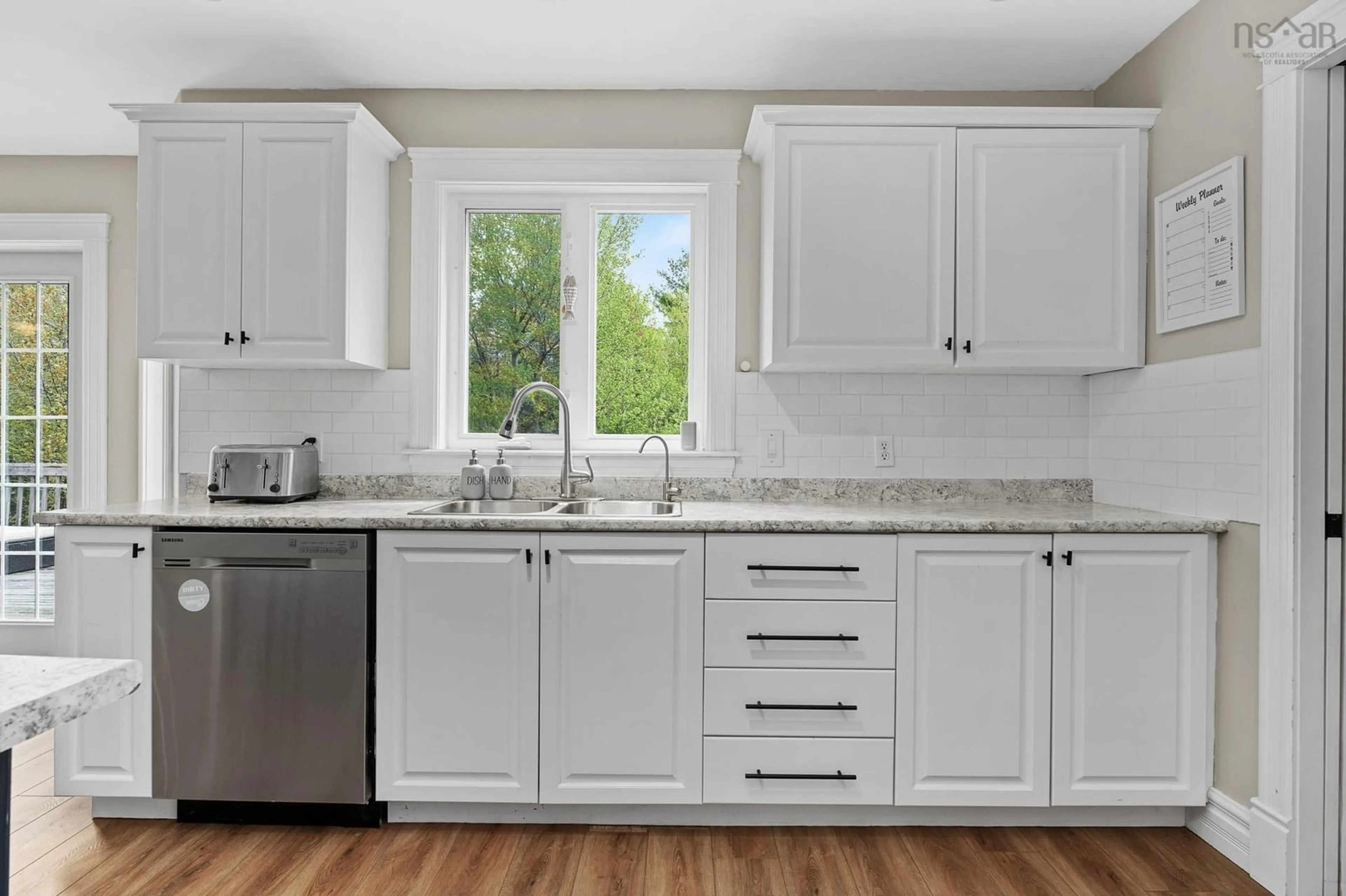 Standard kitchen, ceramic/tile floor for 163 Piggott Ave, Fall River Nova Scotia B2T 1S7
