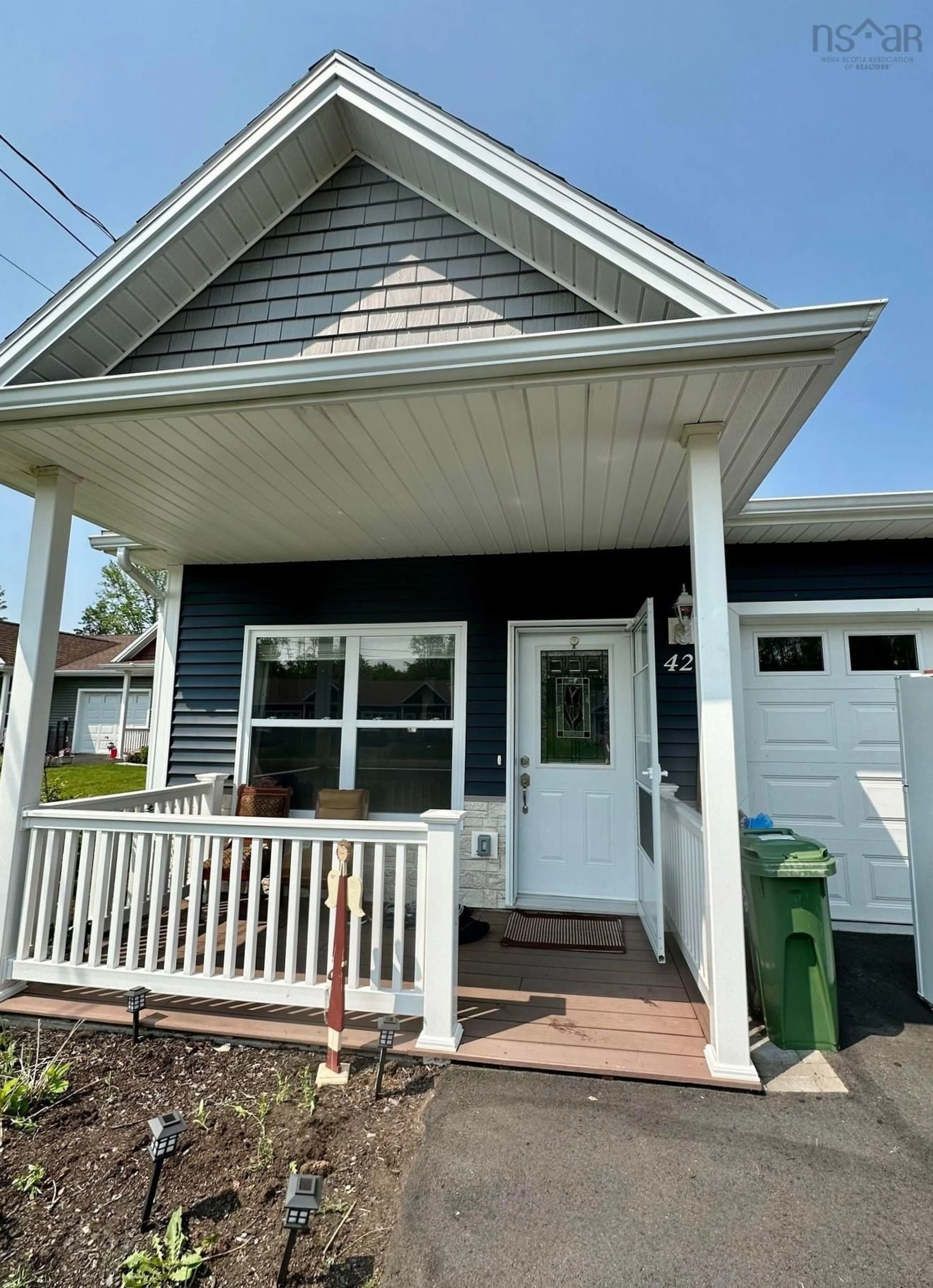 Home with vinyl exterior material, street for 42 Covington Pl, Bible Hill Nova Scotia B2N 0J8