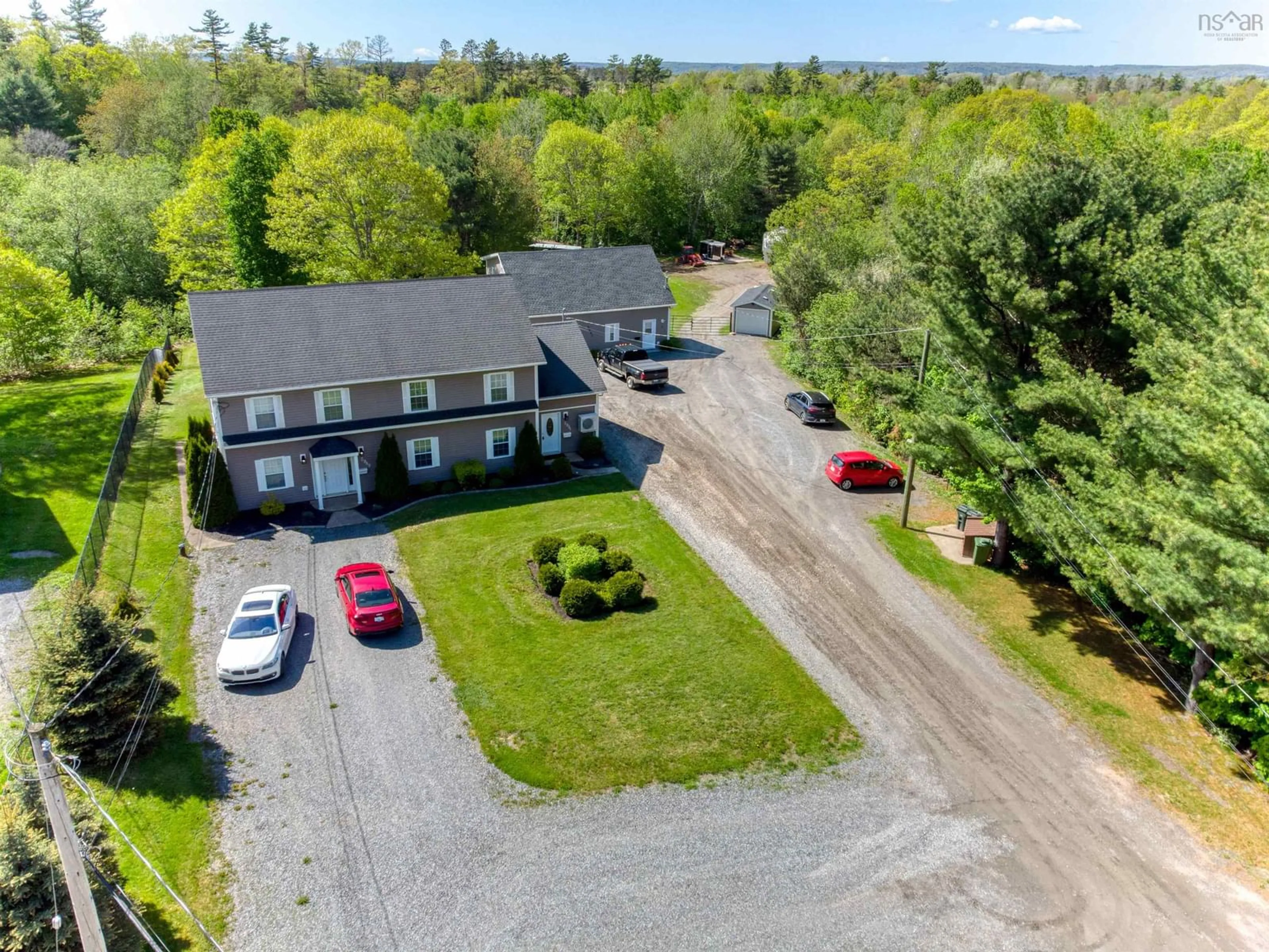 A pic from outside/outdoor area/front of a property/back of a property/a pic from drone, street for 2989-2993 Lovett Road, Coldbrook Nova Scotia B4R 1A4