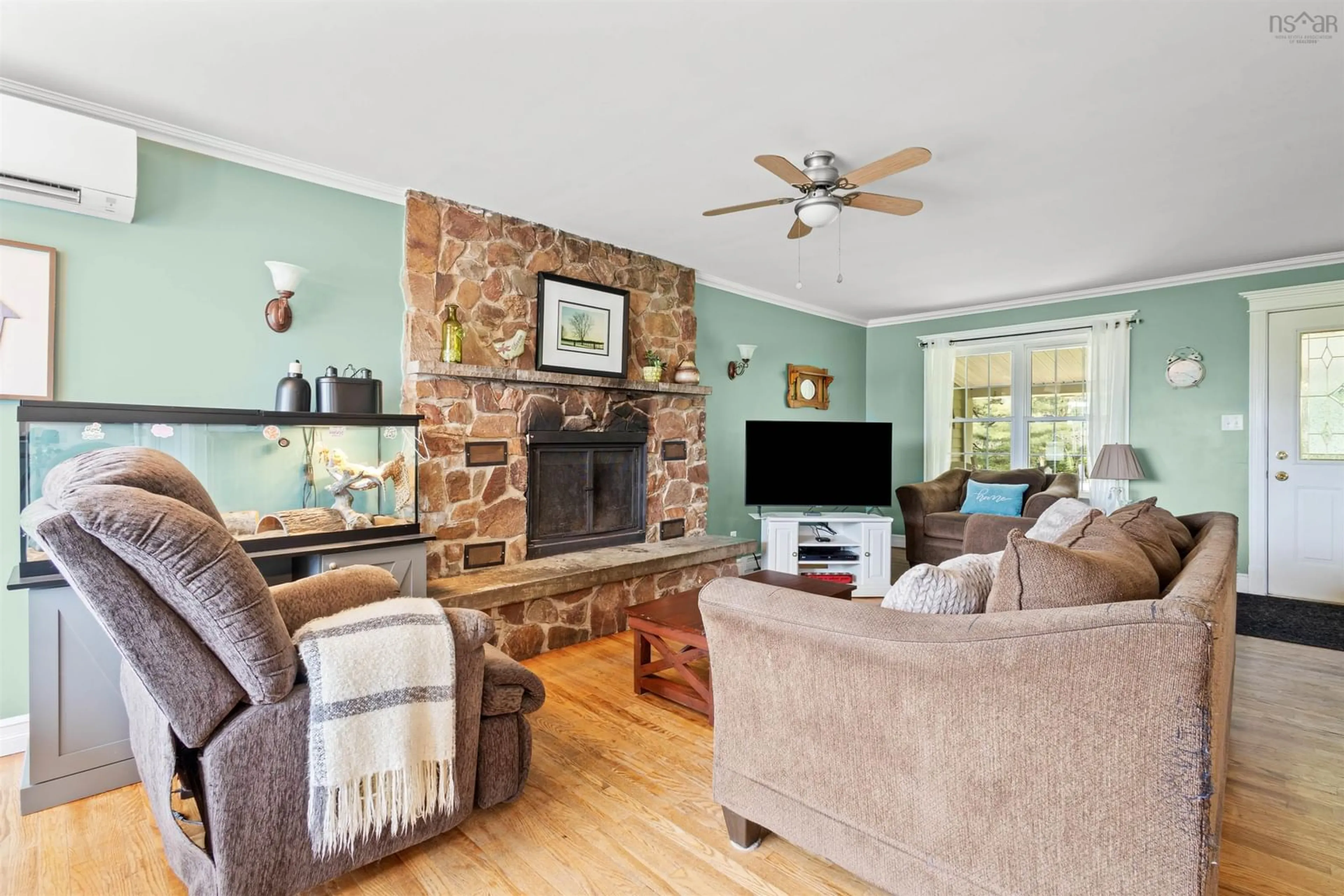 Living room with furniture, unknown for 1540 South Rawdon Rd, Mount Uniacke Nova Scotia B0N 1Z0