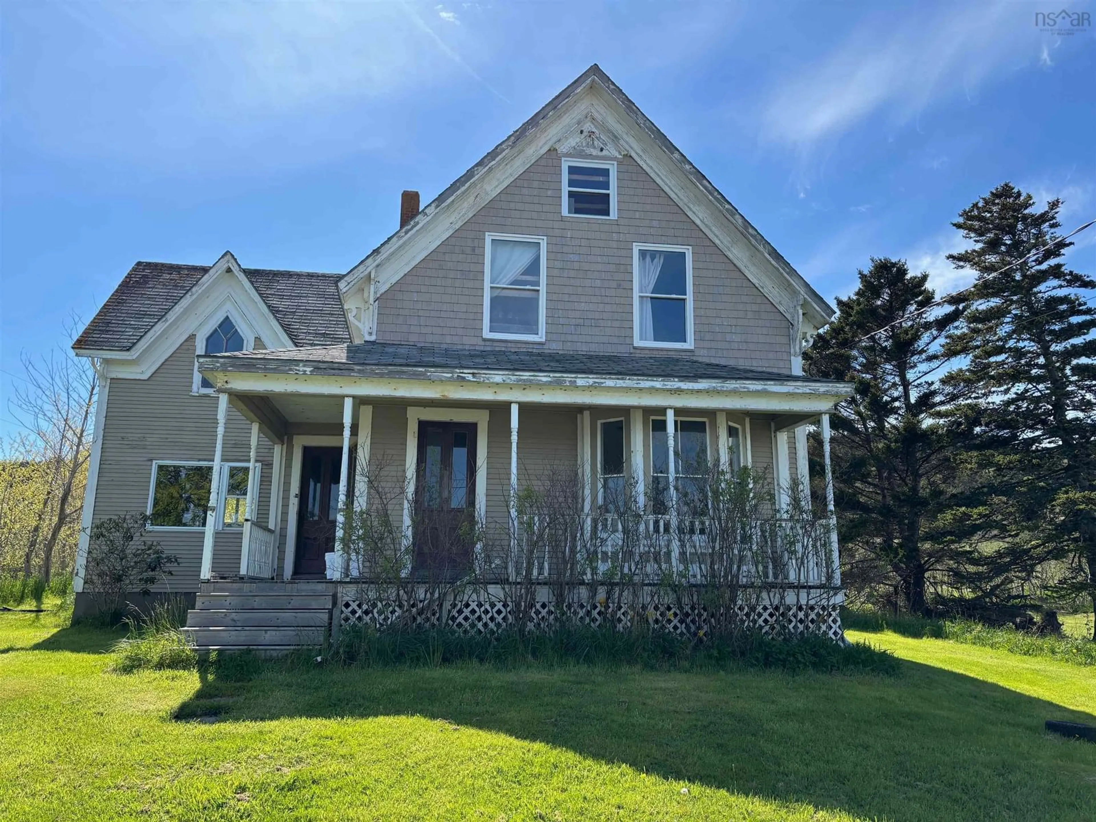 Home with vinyl exterior material, street for 3383 Highway 217, Tiverton Nova Scotia B0V 1G0