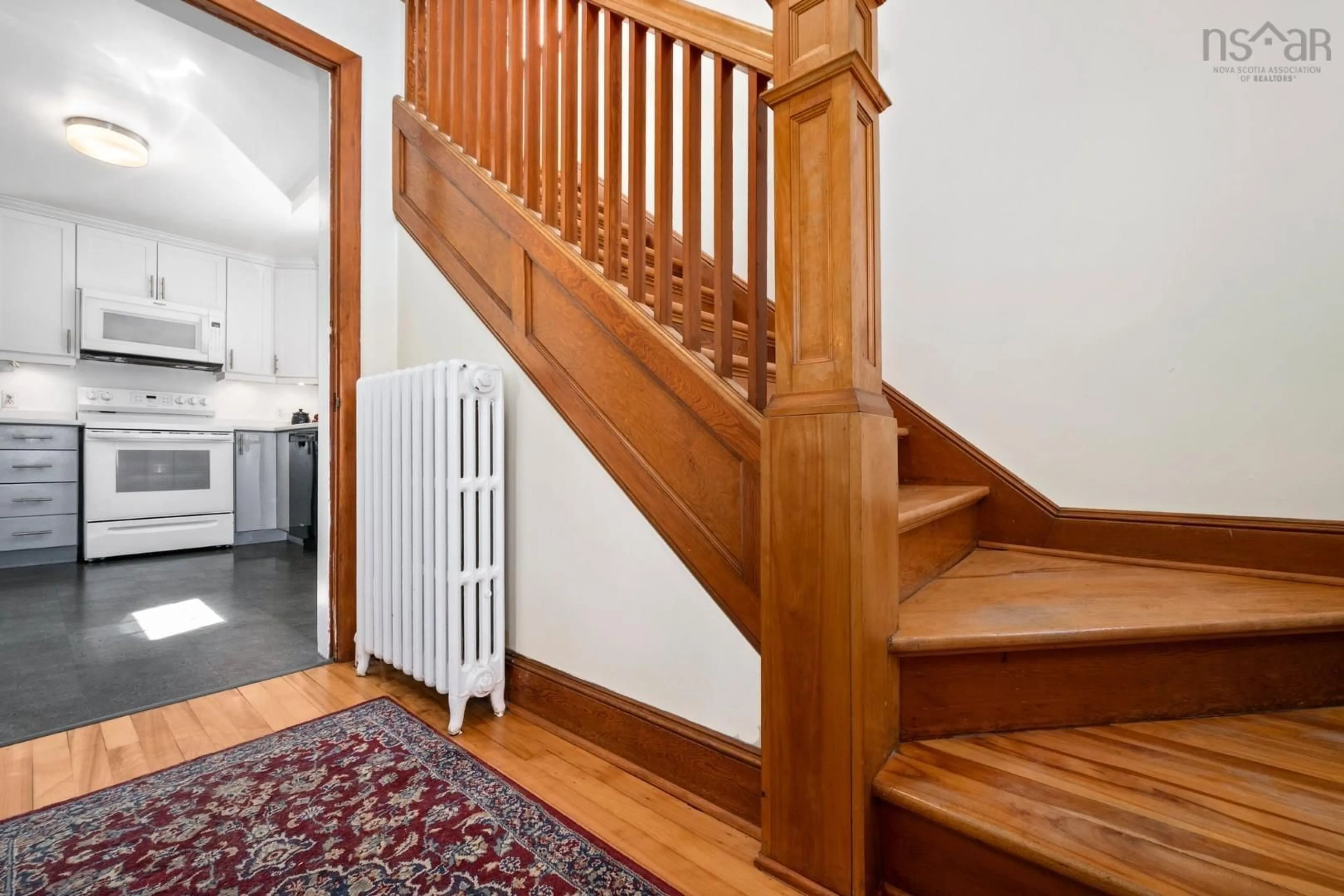 Stairs for 7140 Ernst Ave, Halifax Nova Scotia B3L 2L4