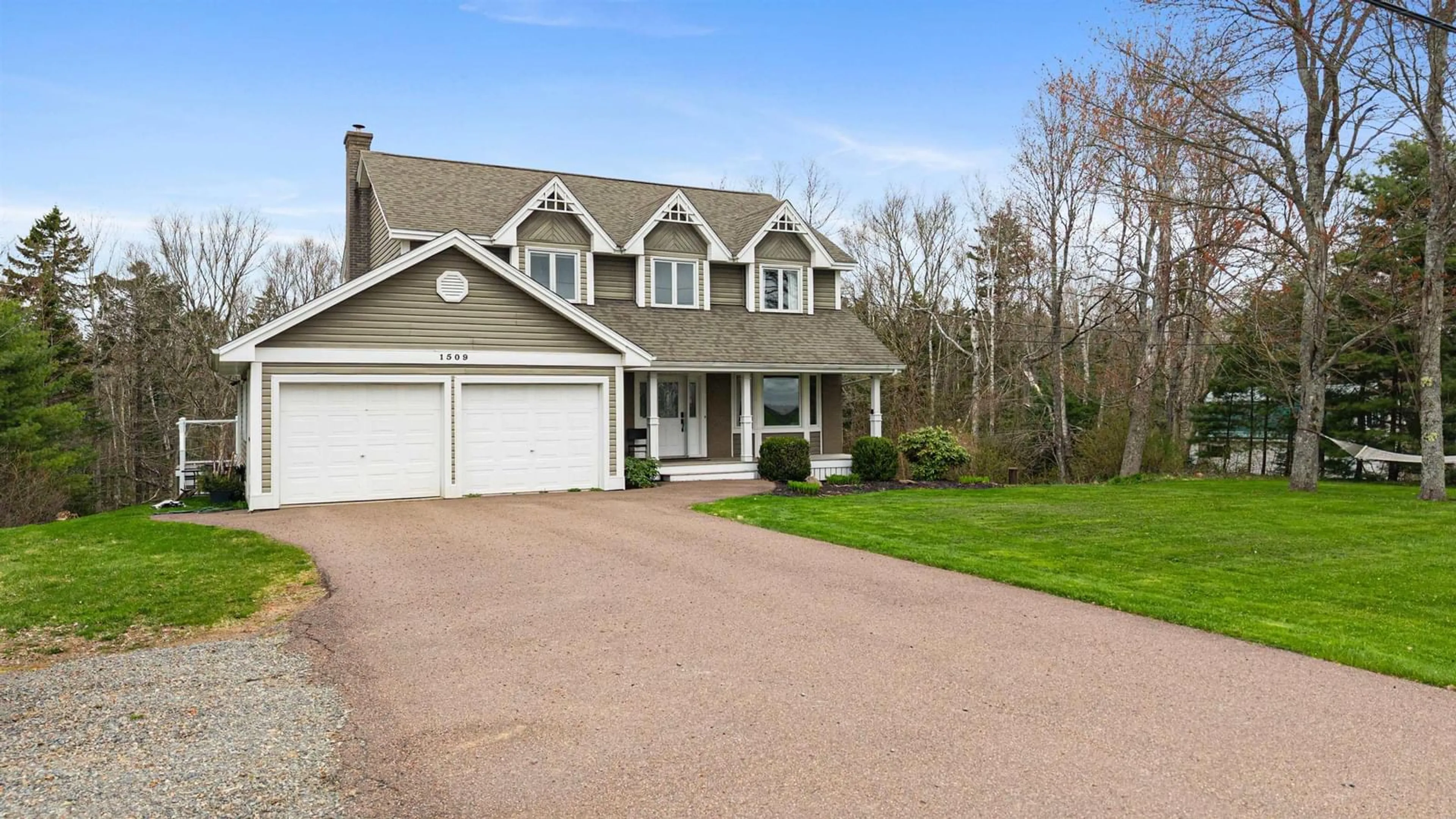 Home with vinyl exterior material, street for 1509 Highway 6, Amherst Nova Scotia B4H 3Y2