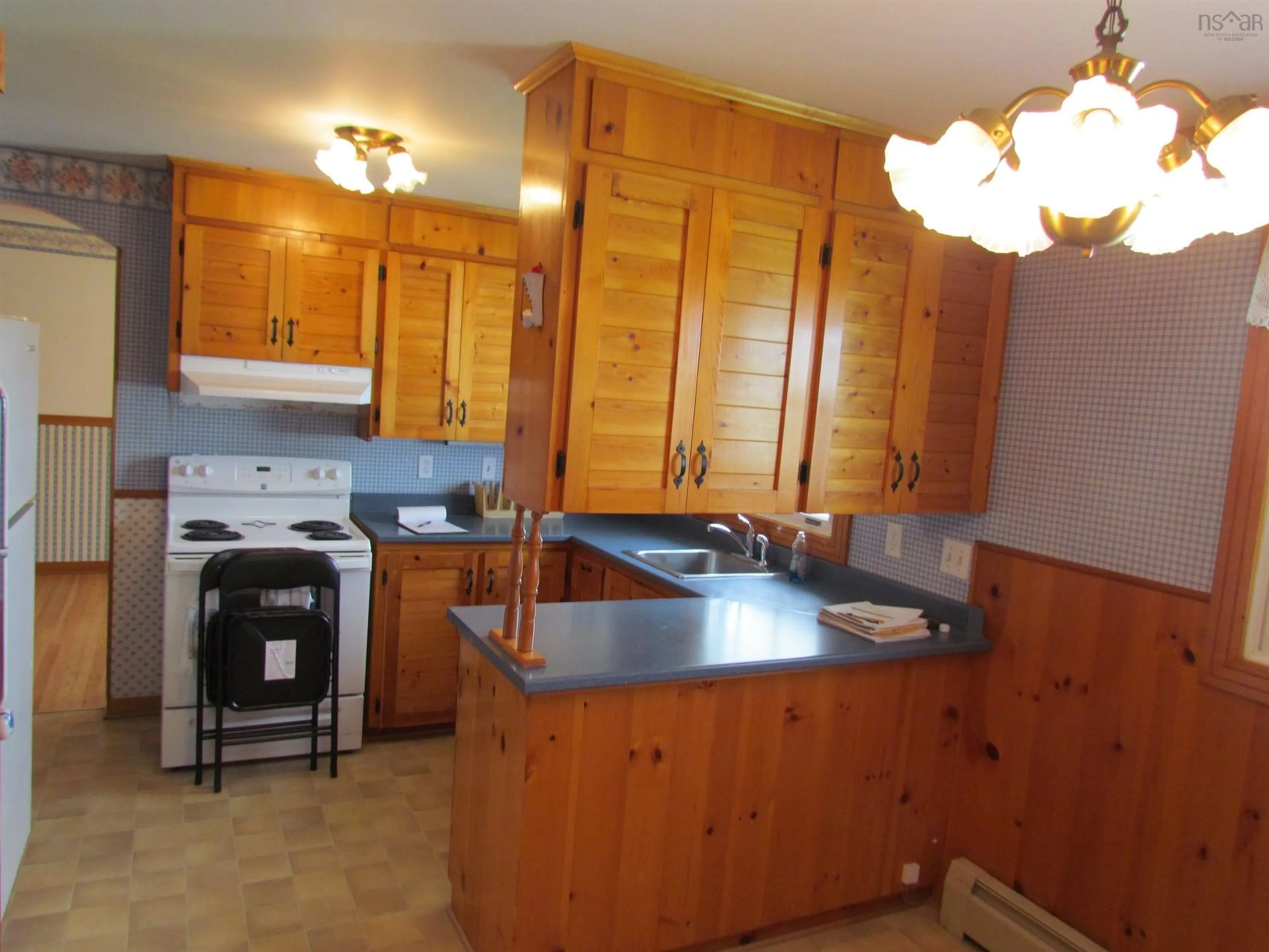 Standard kitchen, wood/laminate floor for 105 Mill Village Rd, Shubenacadie Nova Scotia B0N 2H0