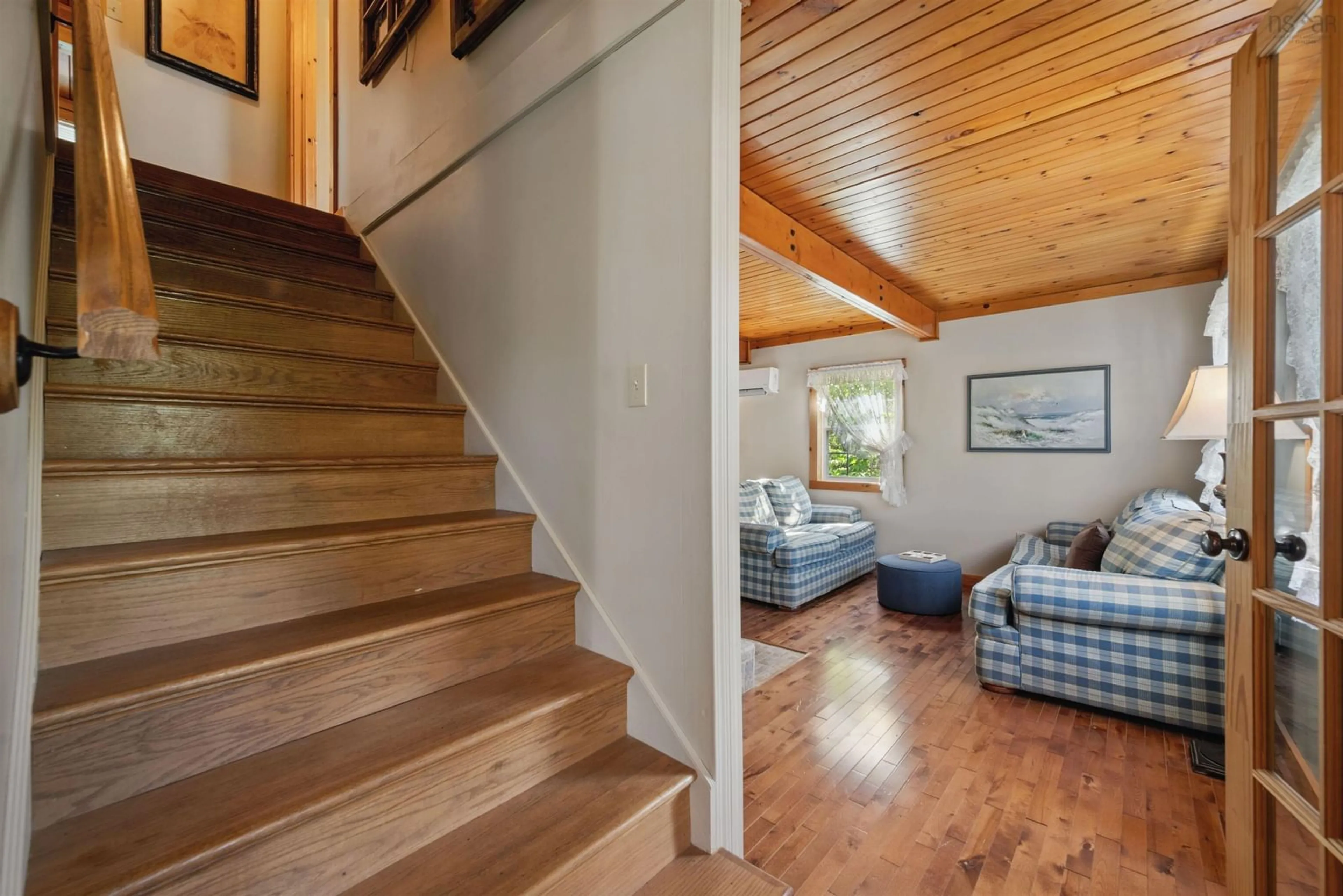 Stairs for 49 Underwood Dr, Windsor Nova Scotia B0N 2T0