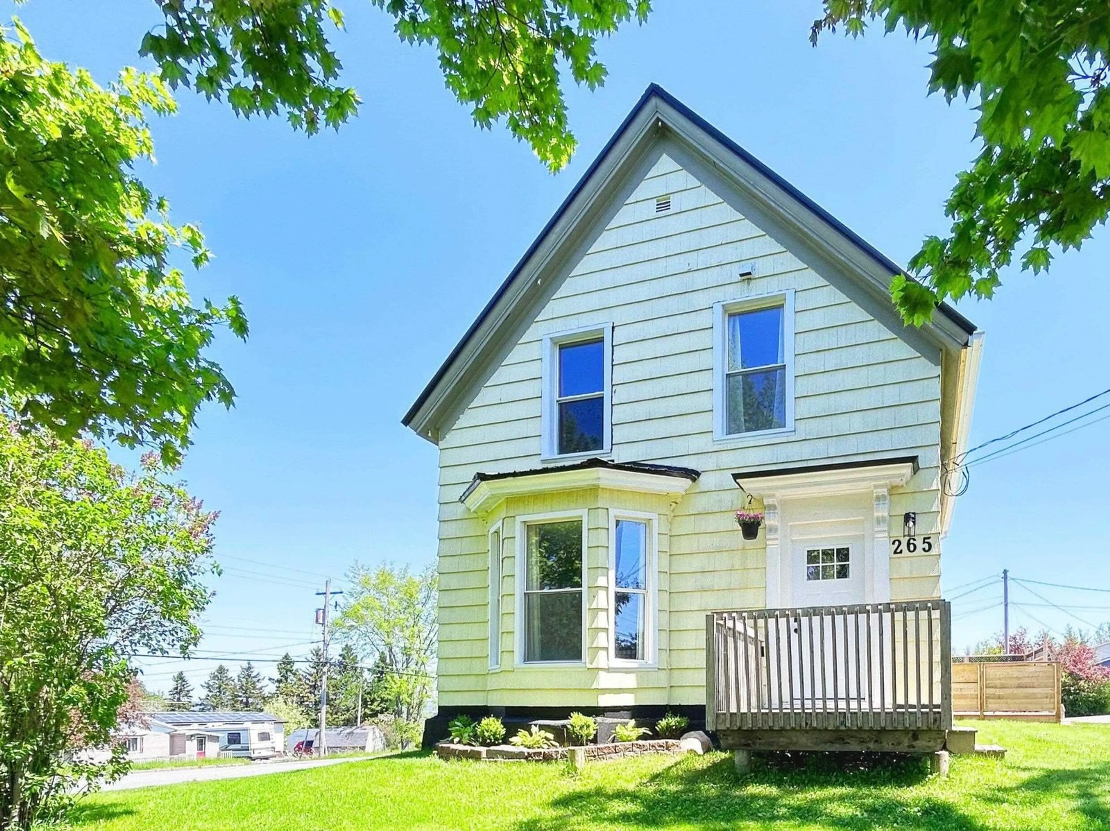 Home with vinyl exterior material, street for 265 Truro Heights Rd, Truro Heights Nova Scotia B6L 1X5