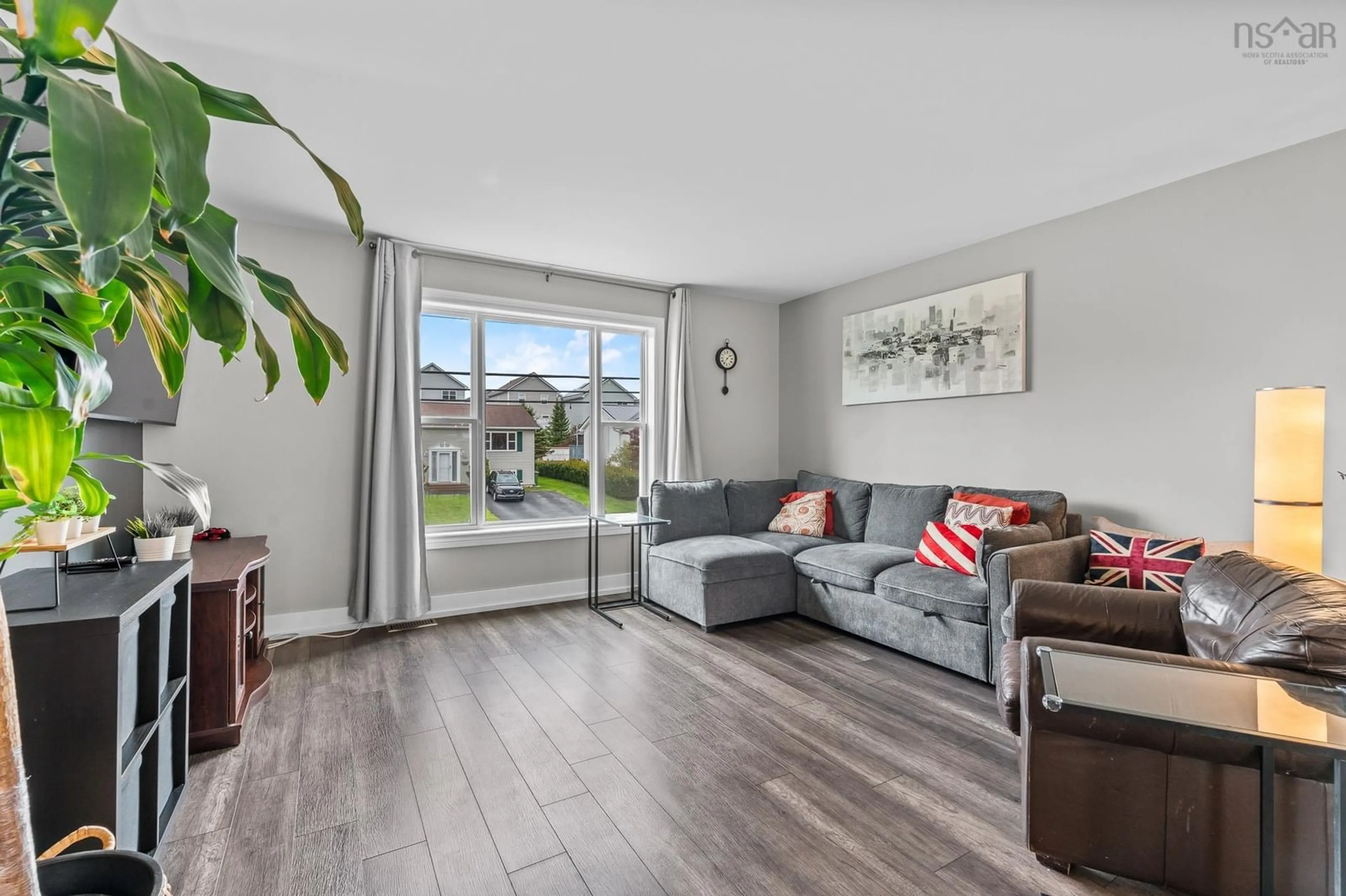 Living room with furniture, unknown for 542 Caldwell Rd, Cole Harbour Nova Scotia B2V 1A6