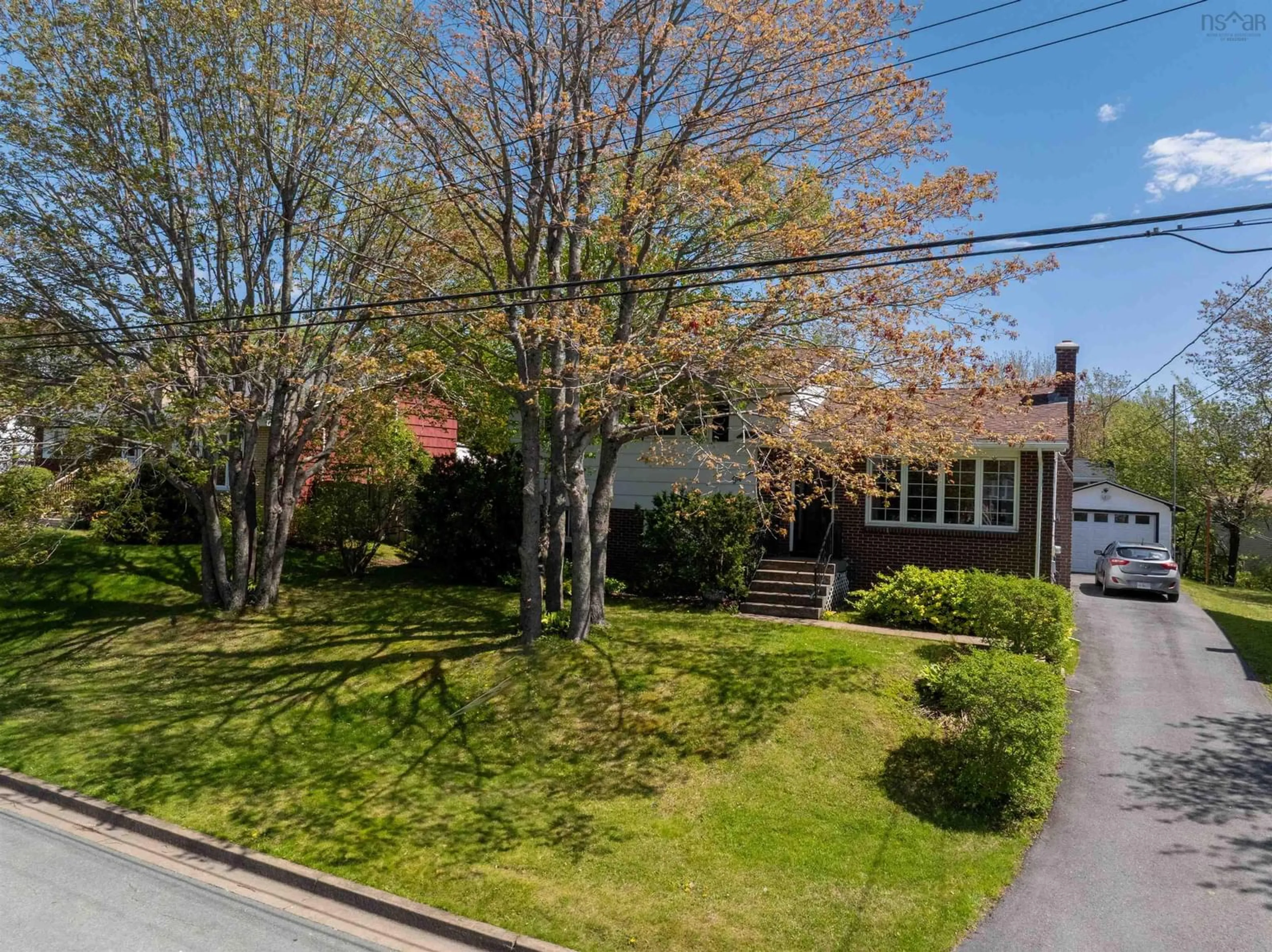 A pic from outside/outdoor area/front of a property/back of a property/a pic from drone, street for 15 Tummell Dr, Dartmouth Nova Scotia B2X 2A7