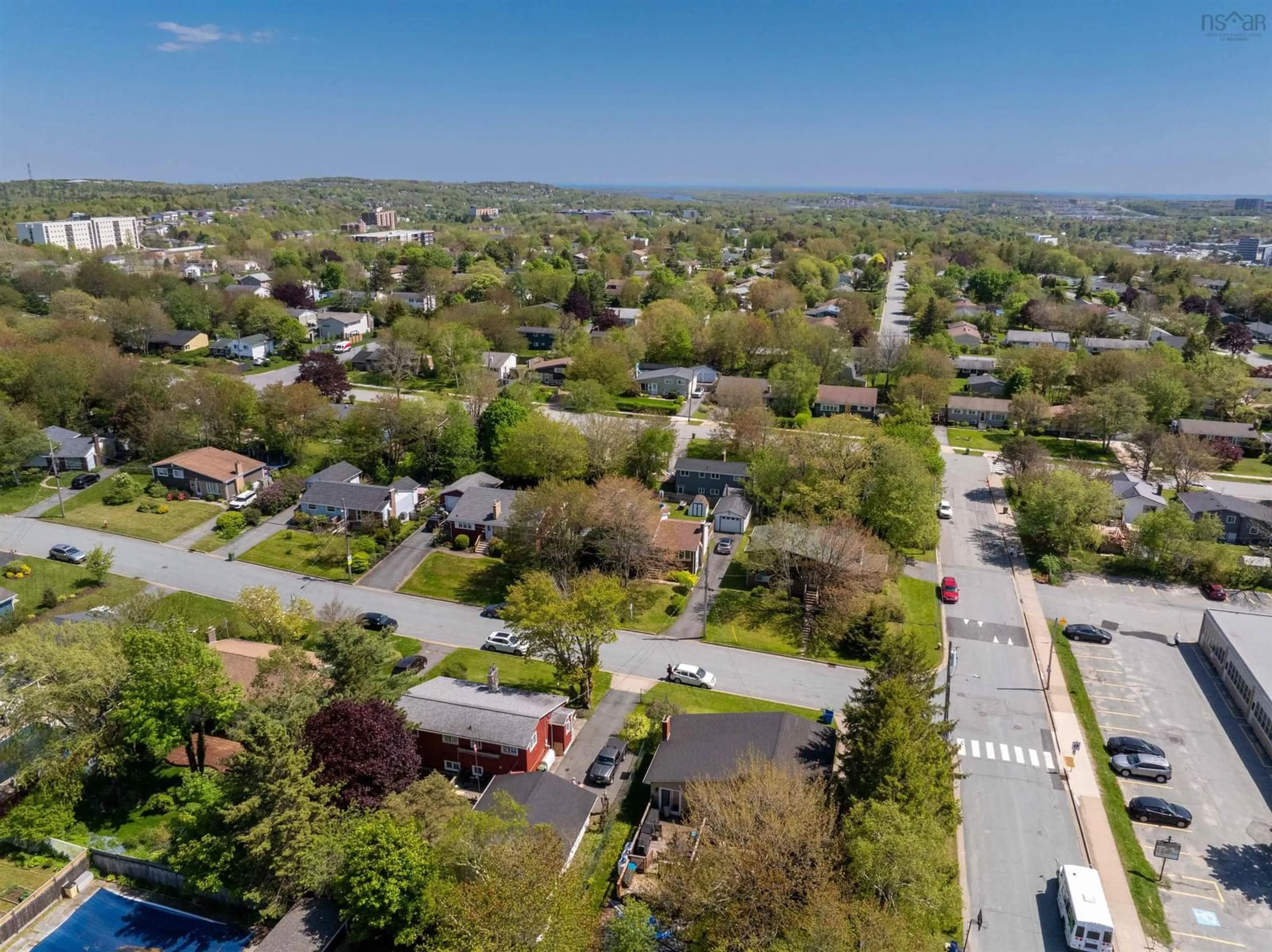 A pic from outside/outdoor area/front of a property/back of a property/a pic from drone, street for 15 Tummell Dr, Dartmouth Nova Scotia B2X 2A7