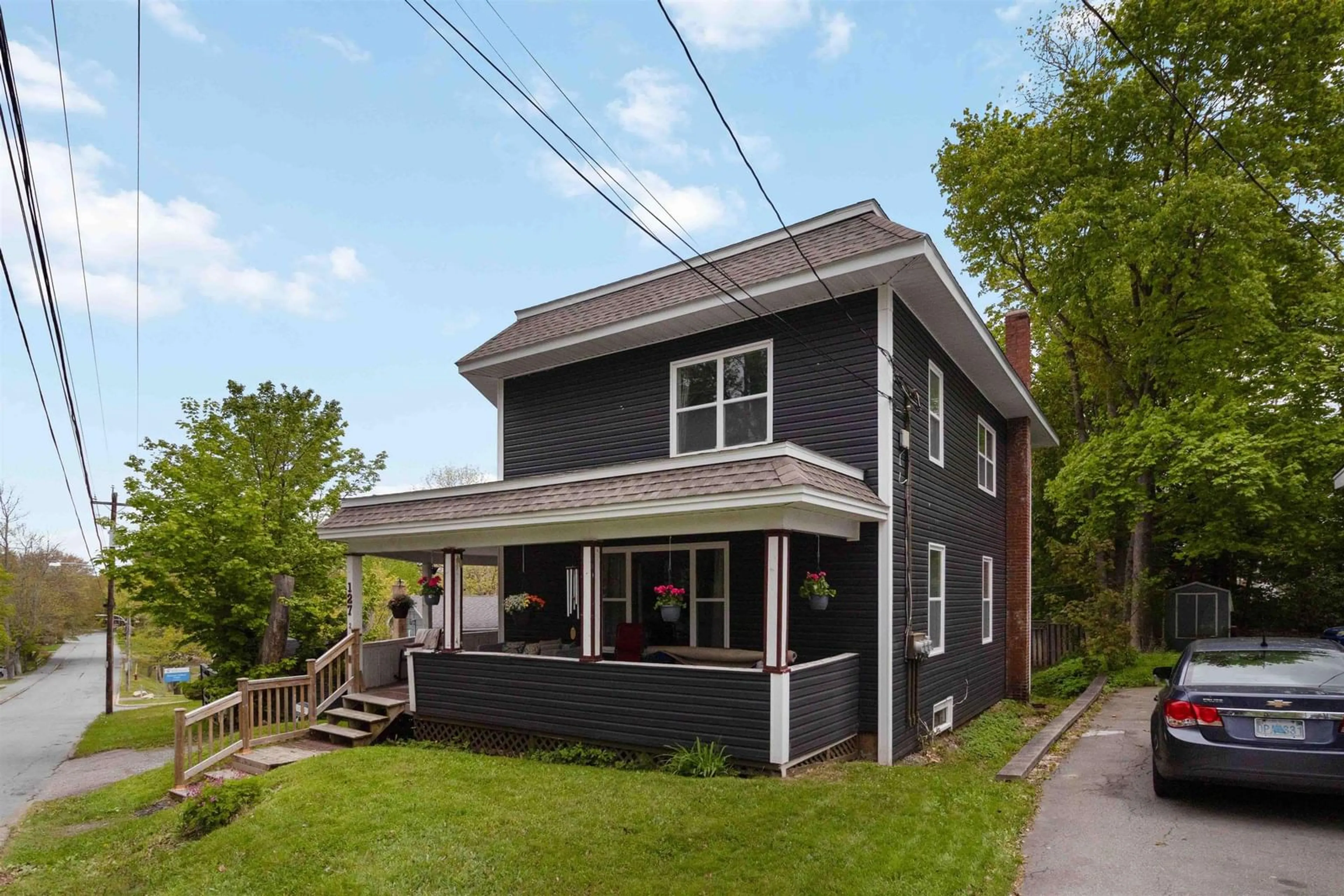 Home with vinyl exterior material, street for 127 Maple St, Bridgewater Nova Scotia B4V 2E7