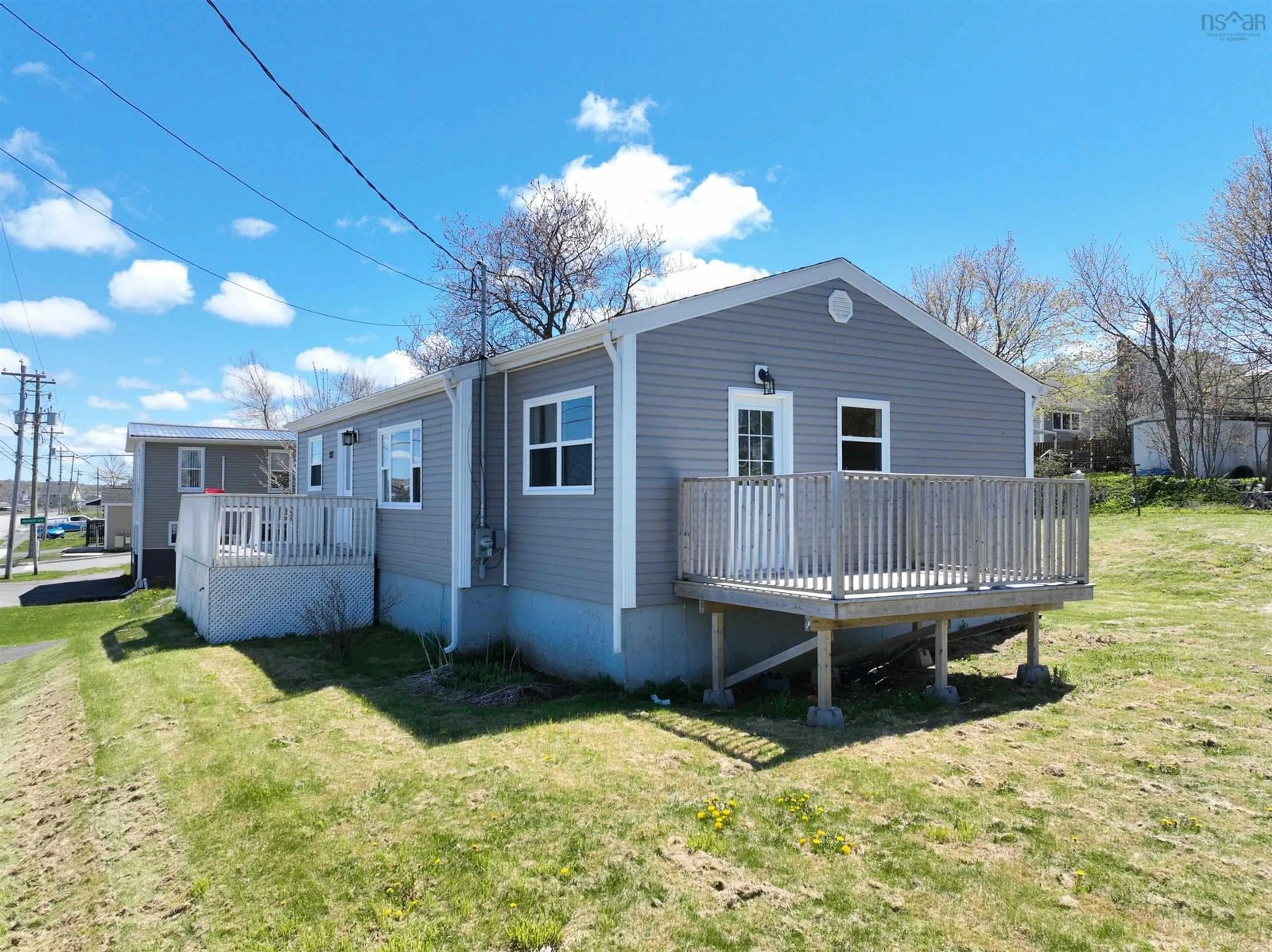 Home with vinyl exterior material, street for 855 Westmount Rd, Westmount Nova Scotia B1R 1C3
