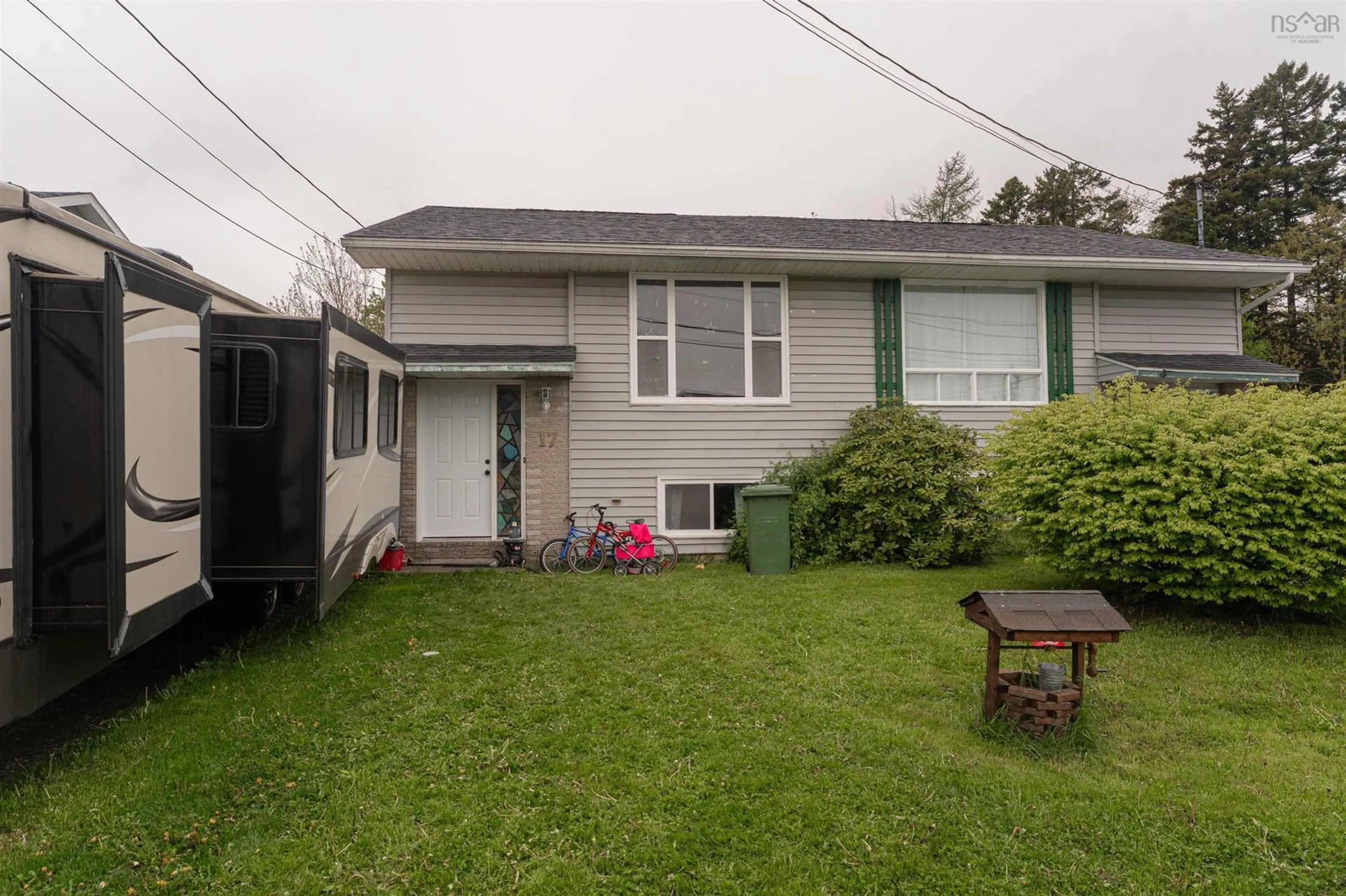 Unknown for 17 Contessa Crt, Lower Sackville Nova Scotia B4C 3W2