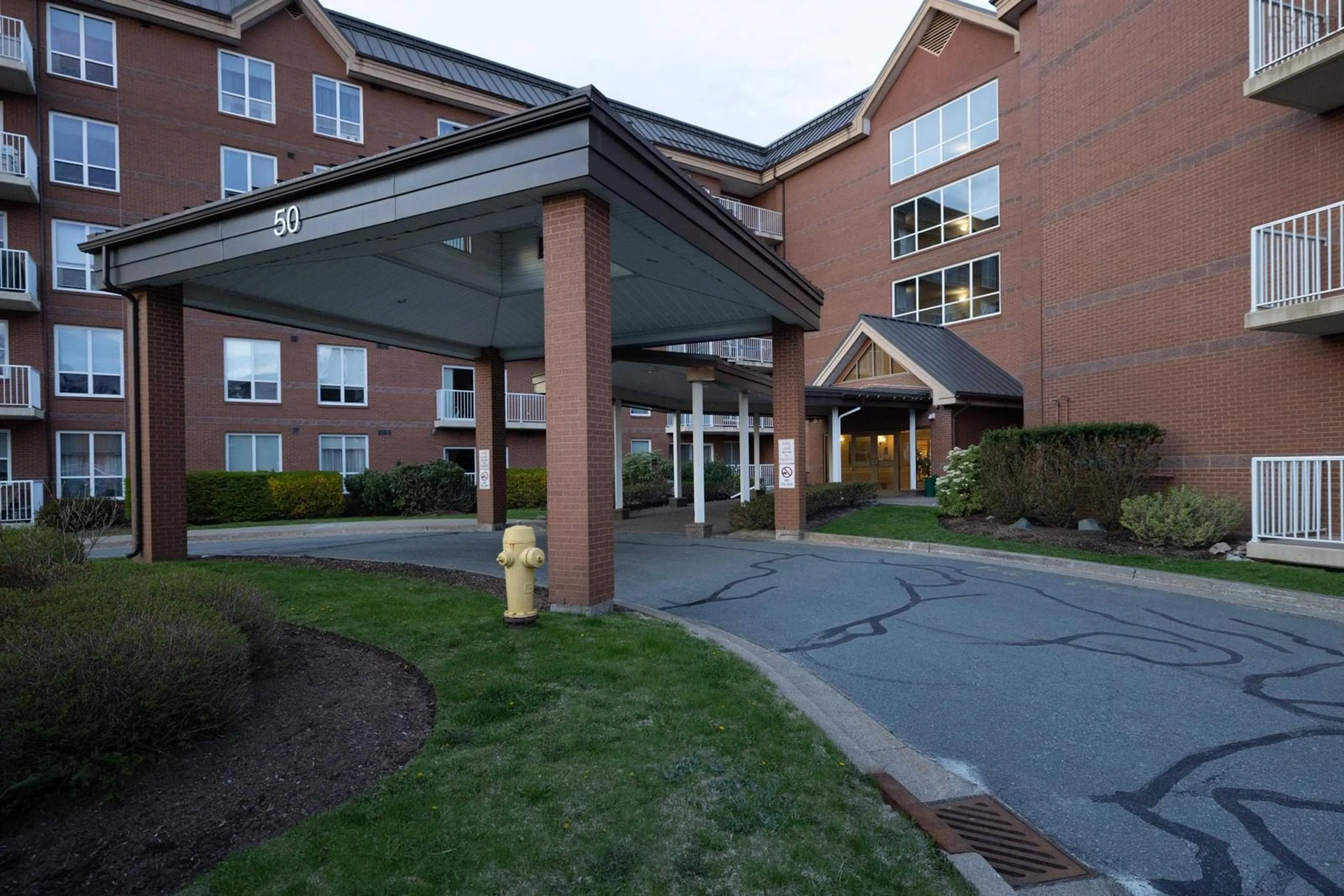 Indoor foyer for 50 Nelsons Landing Blvd #116, Bedford Nova Scotia B4A 4K3