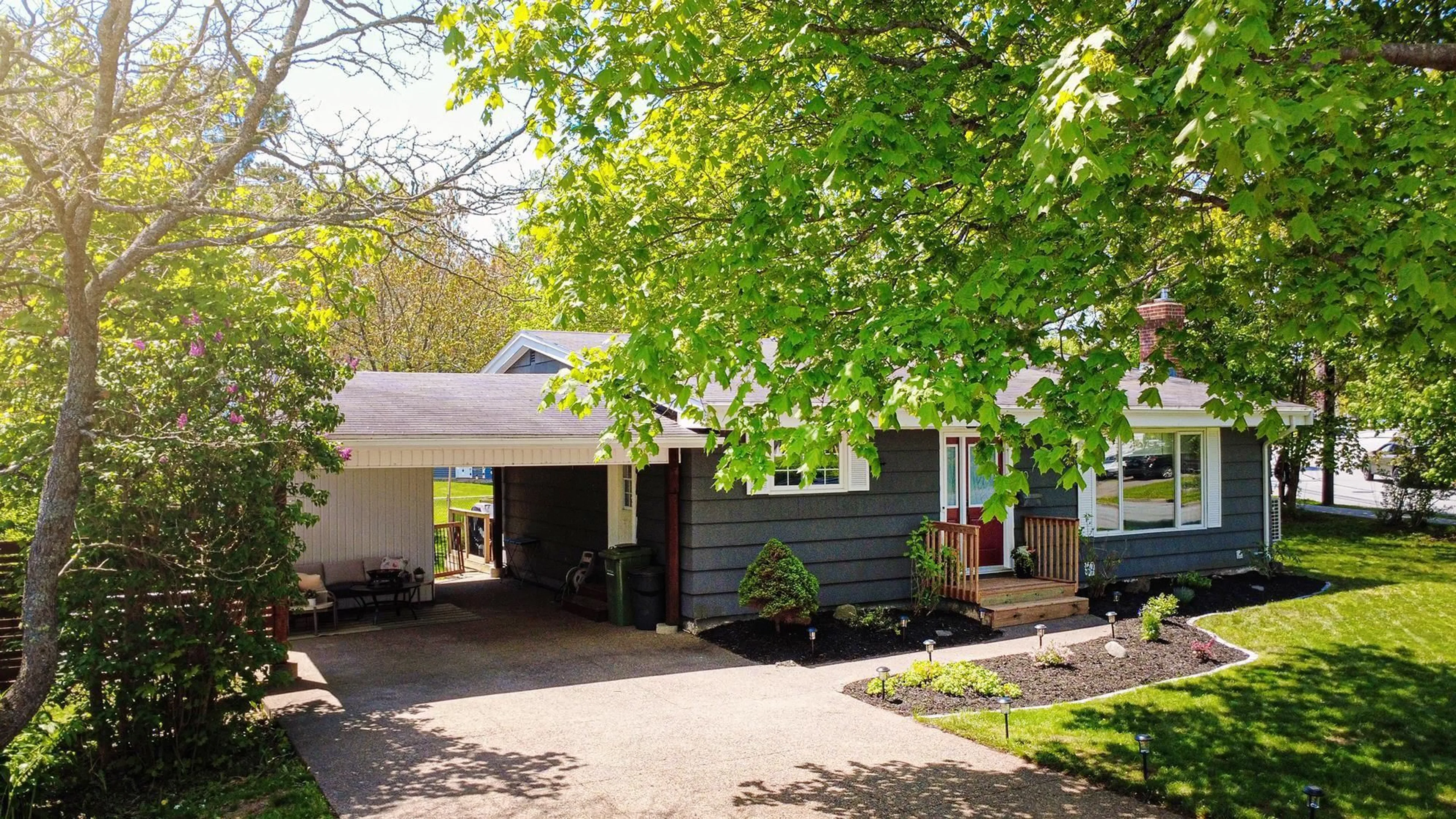 A pic from outside/outdoor area/front of a property/back of a property/a pic from drone, street for 50 Canary Cres, Halifax Nova Scotia B3M 1R1