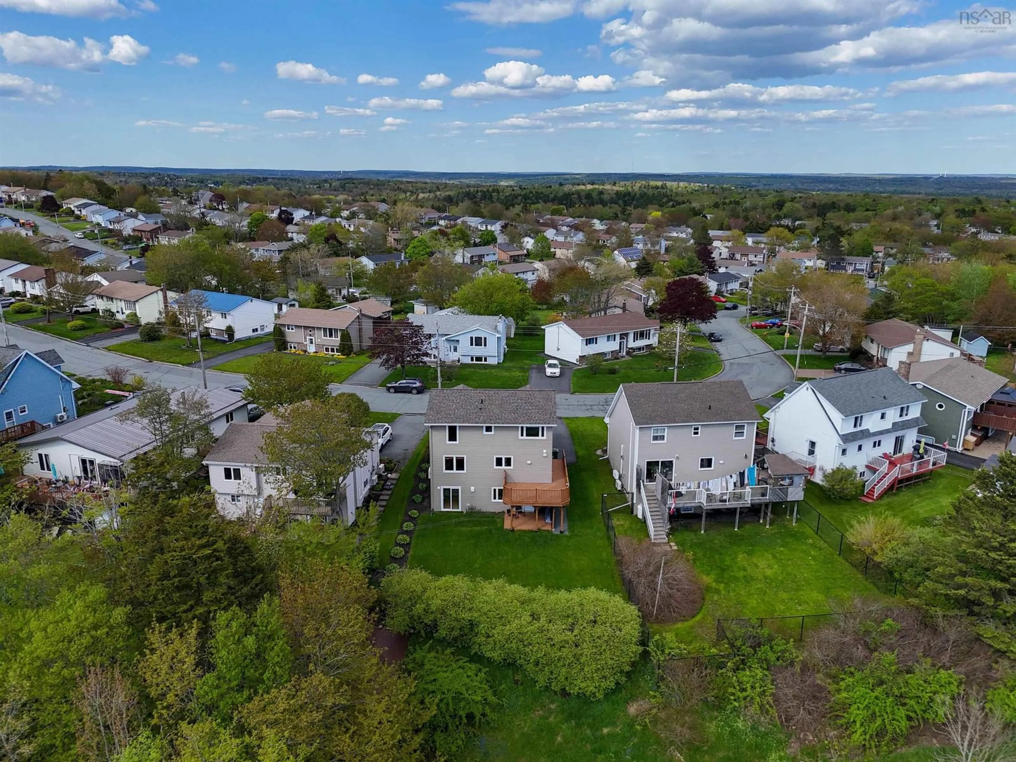 A pic from outside/outdoor area/front of a property/back of a property/a pic from drone, street for 90 La Pierre Crescent, Dartmouth Nova Scotia B2W 6C8