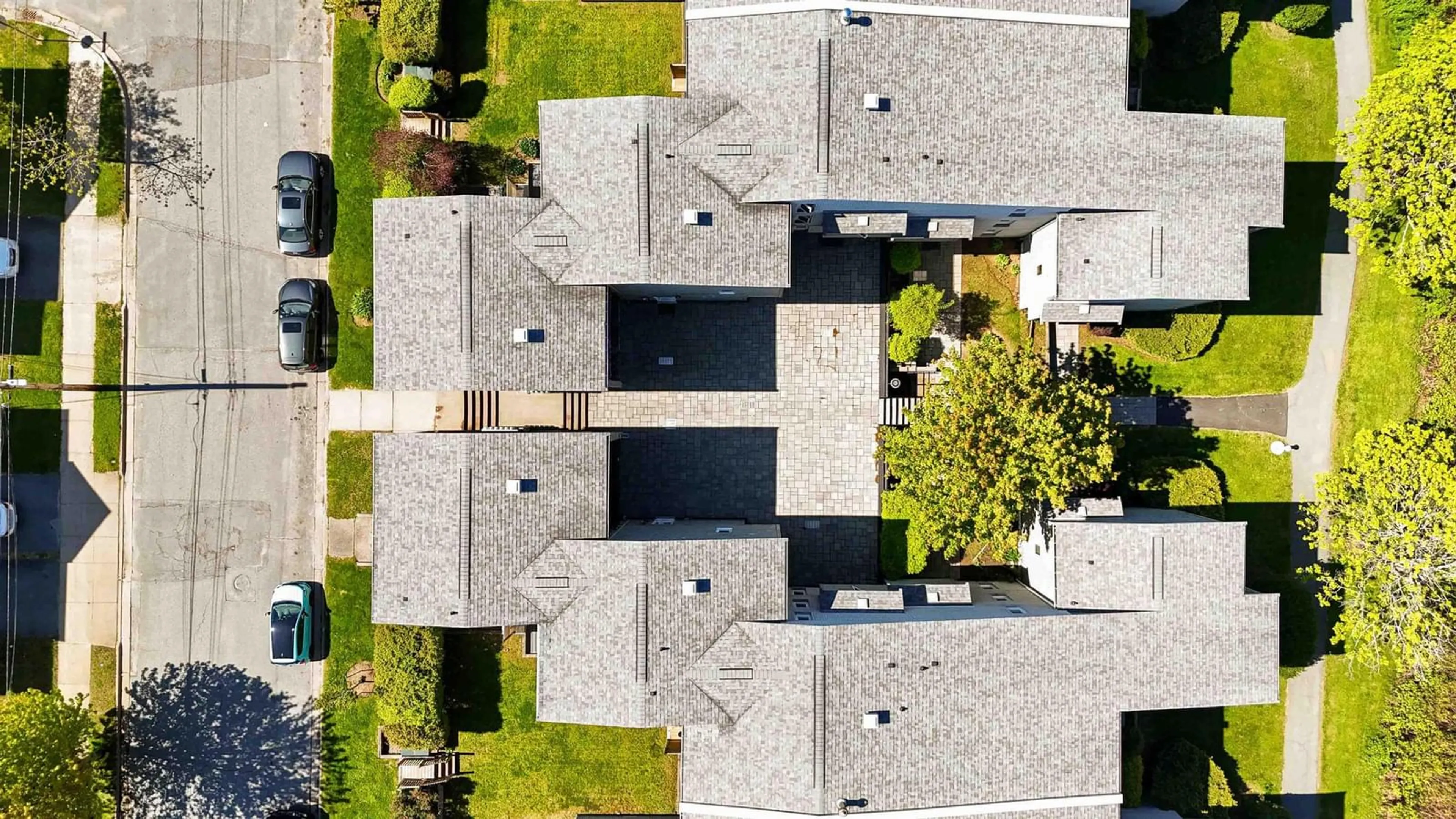 A pic from outside/outdoor area/front of a property/back of a property/a pic from drone, street for 5899 Gainsborough Pl, Halifax Nova Scotia B3K 5R7