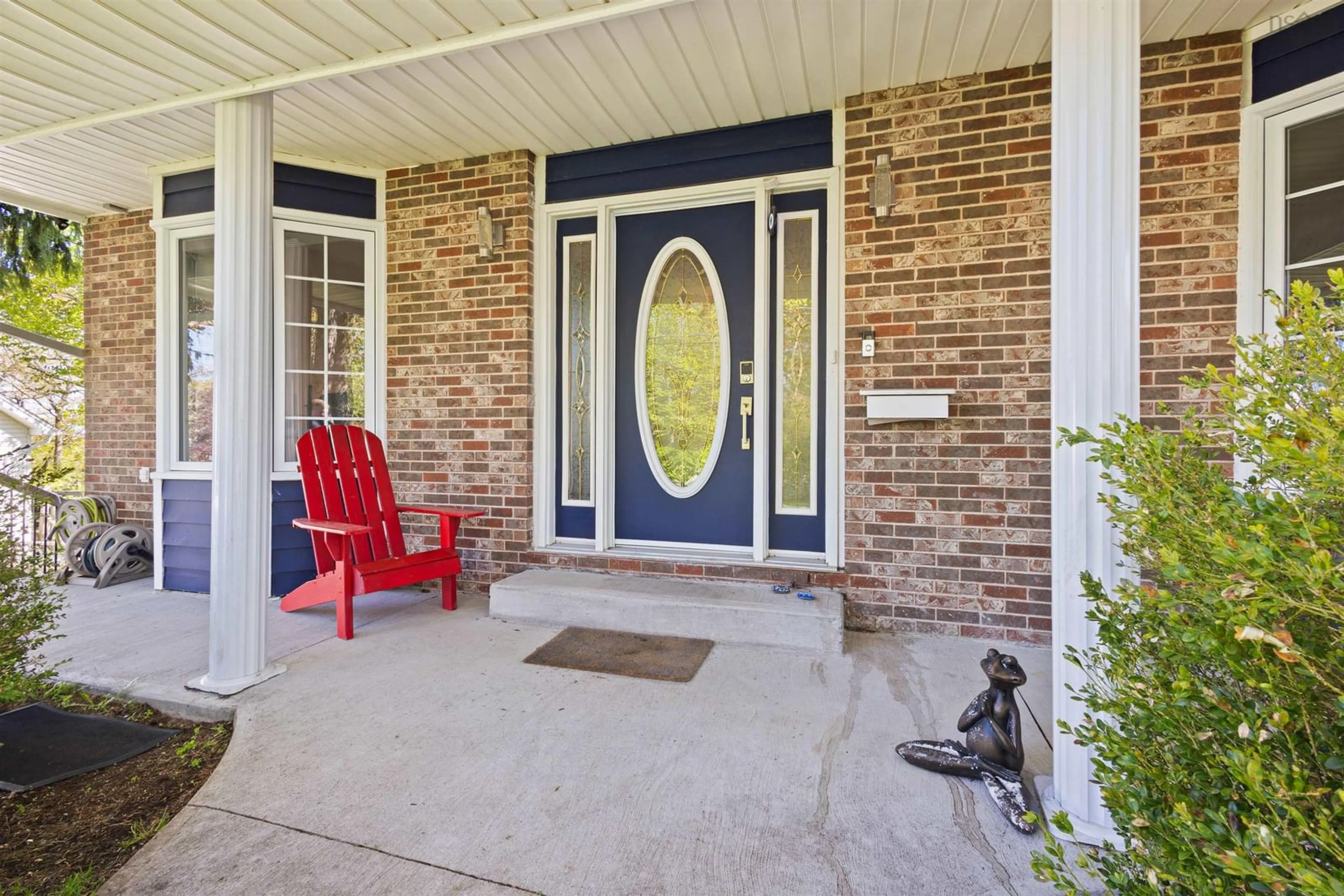 Indoor entryway for 122 Peregrine Cres, Bedford Nova Scotia B4A 3C1