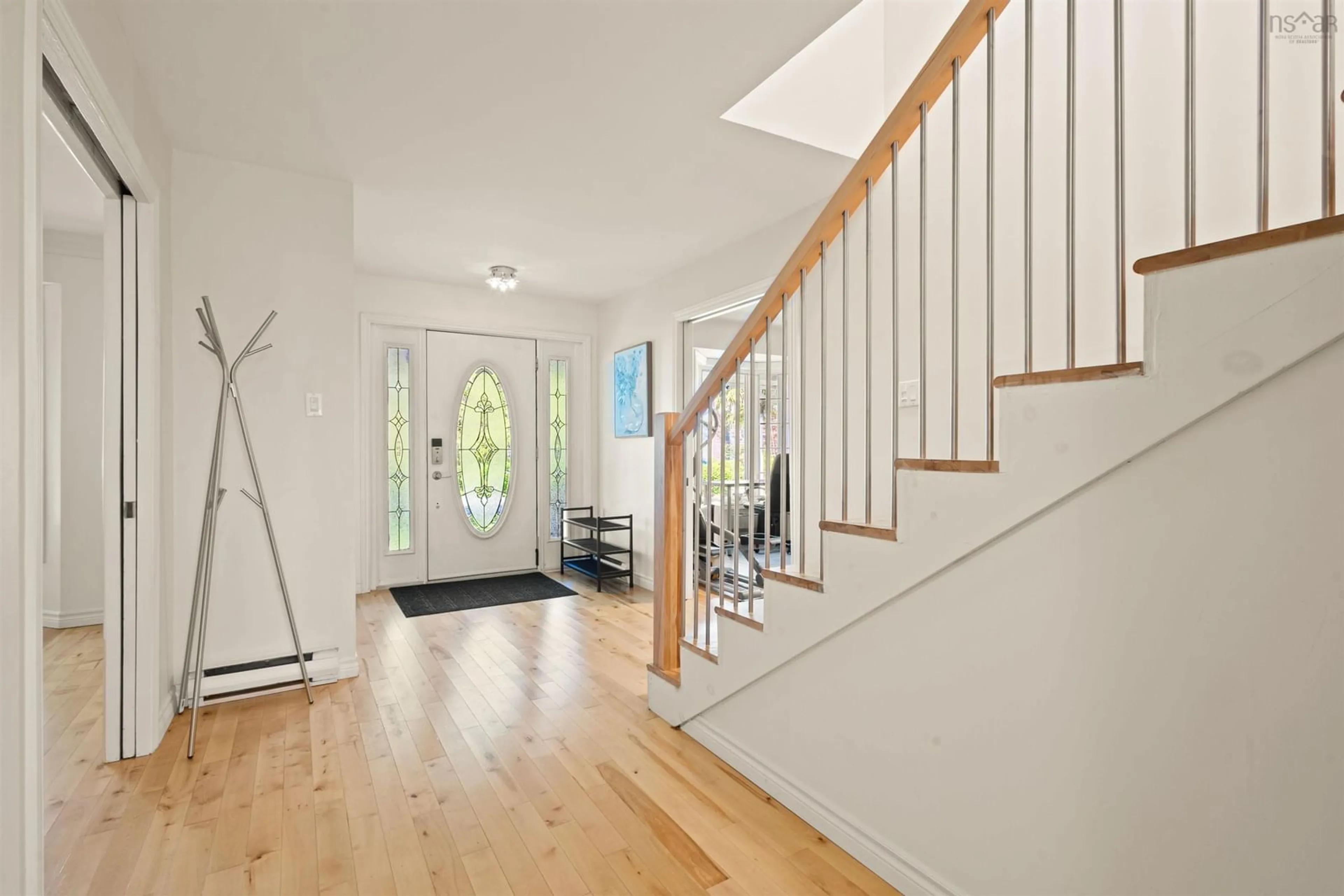Indoor foyer for 122 Peregrine Cres, Bedford Nova Scotia B4A 3C1