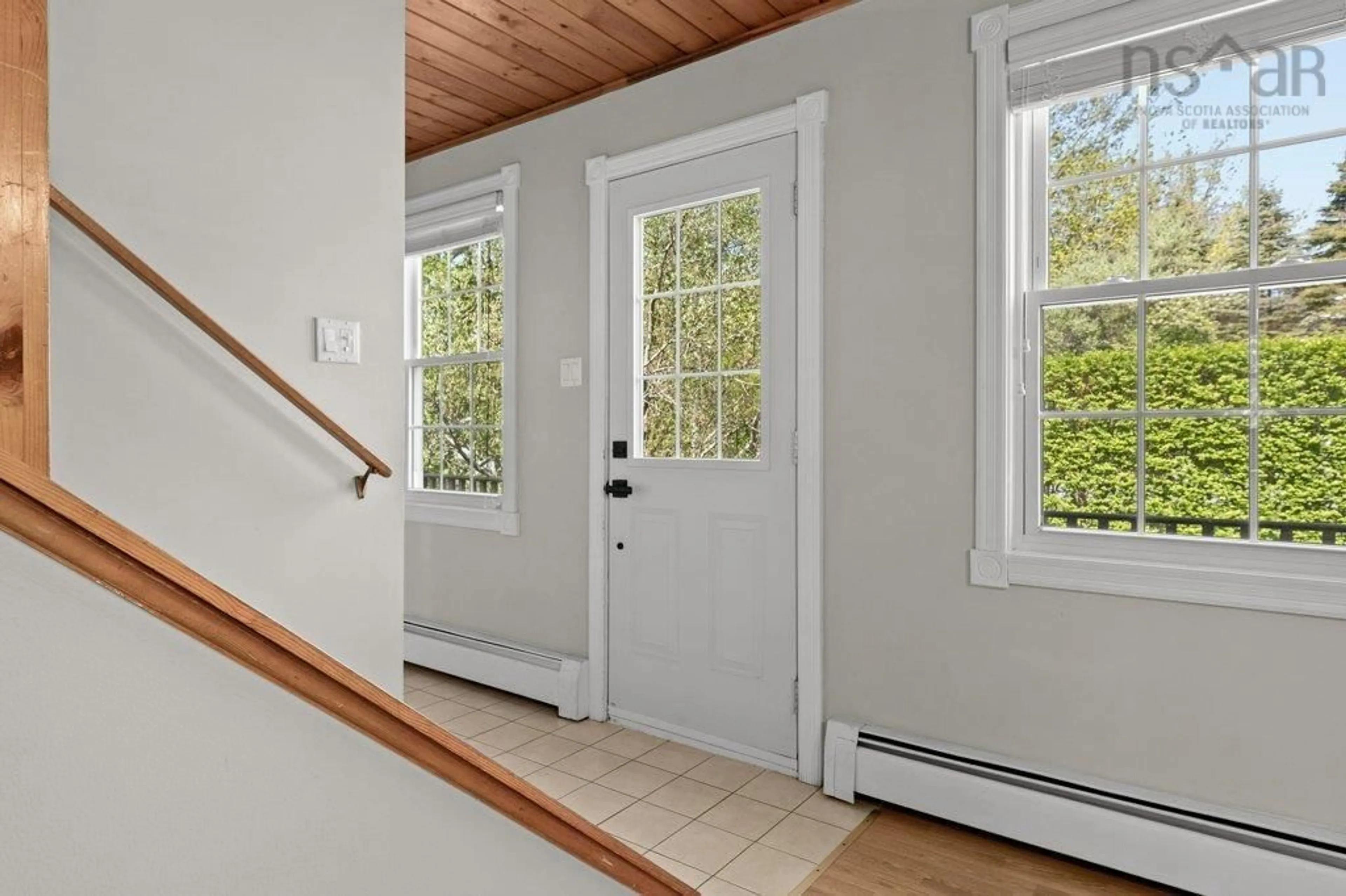 Indoor entryway for 93 High St, Bedford Nova Scotia B4A 1M3