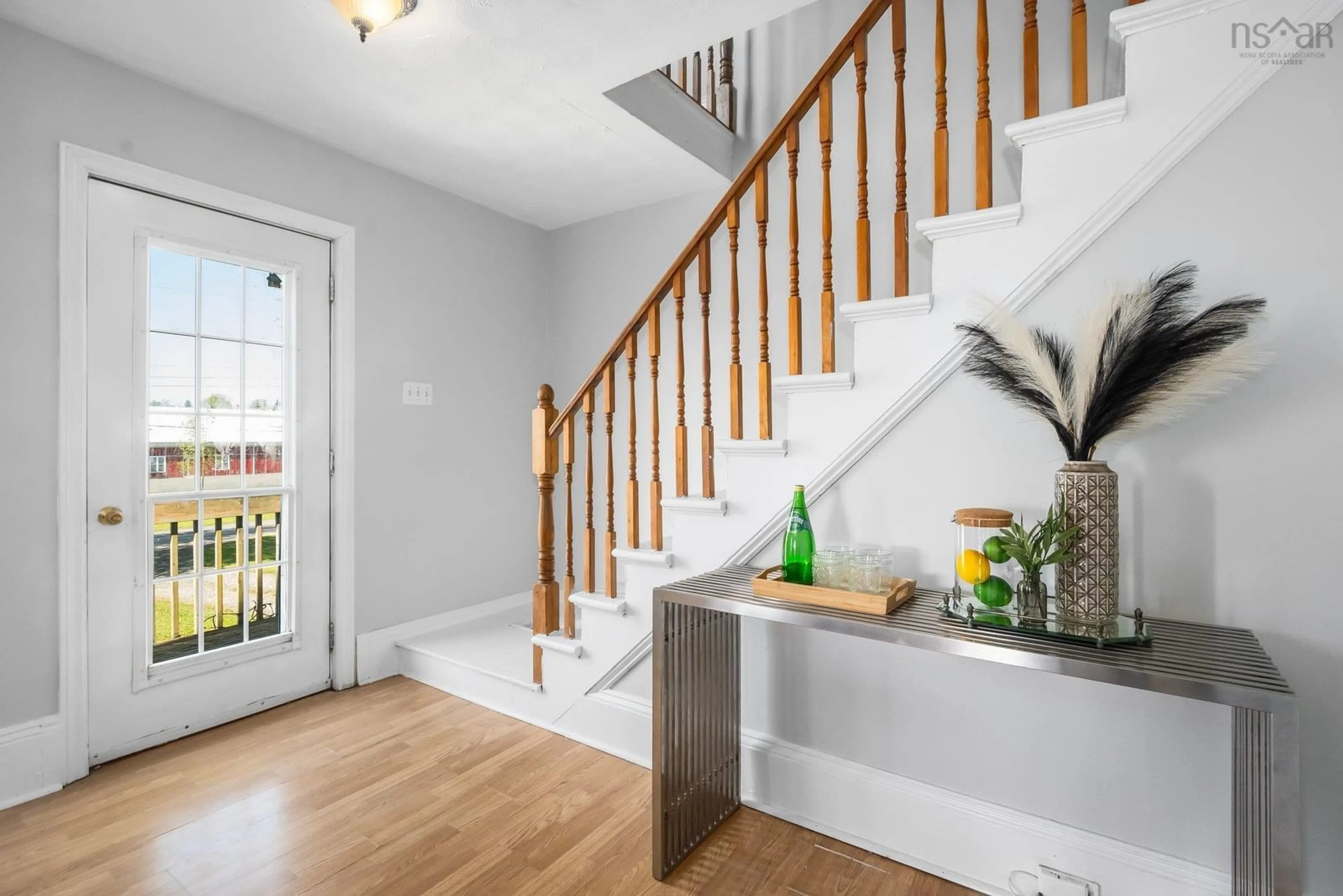 Indoor entryway for 5983 Highway 14, Garlands Crossing Nova Scotia B0N 2T0