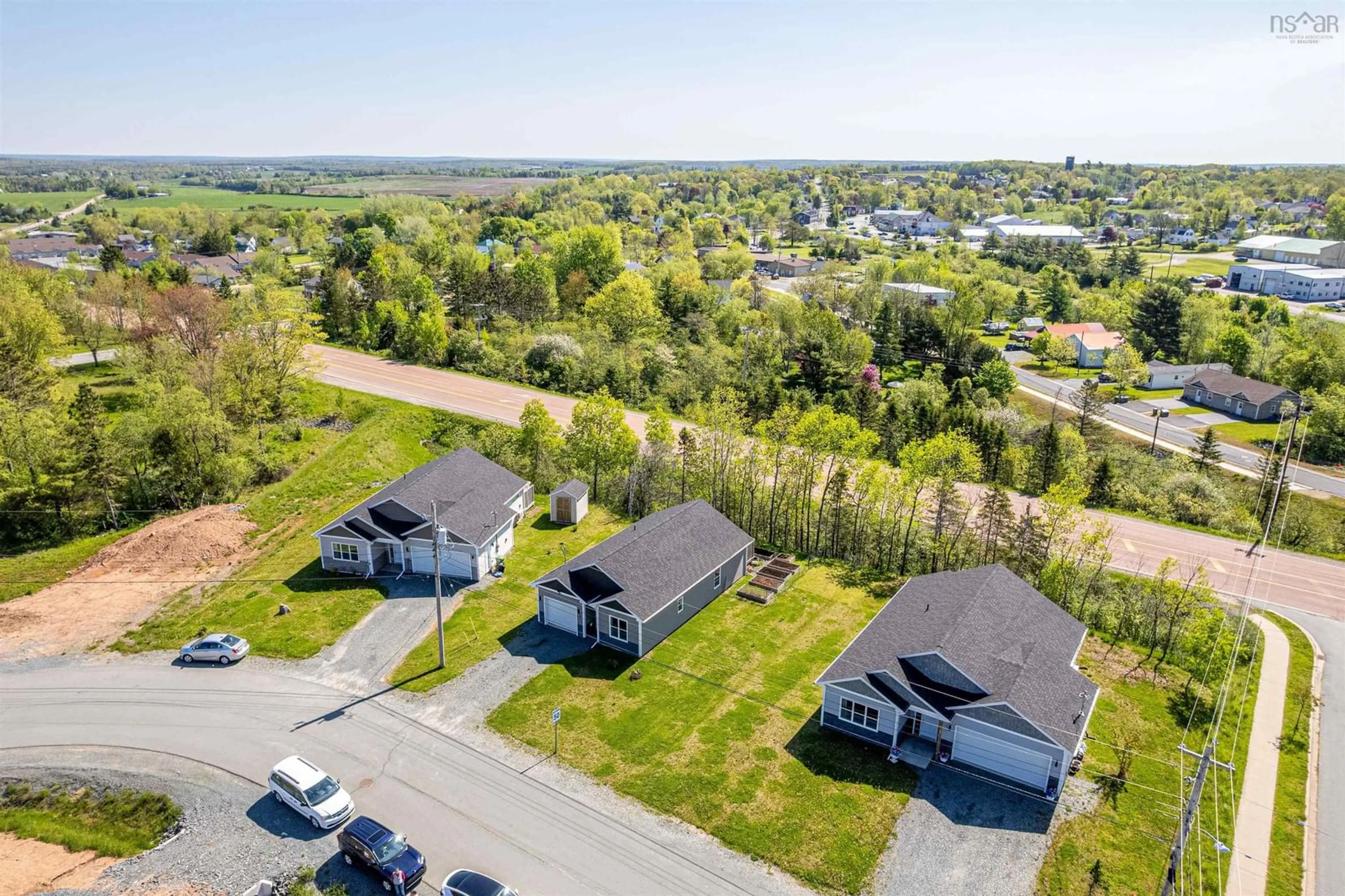 A pic from outside/outdoor area/front of a property/back of a property/a pic from drone, unknown for 7 Perry Cres, Stewiacke Nova Scotia B0N 2J0