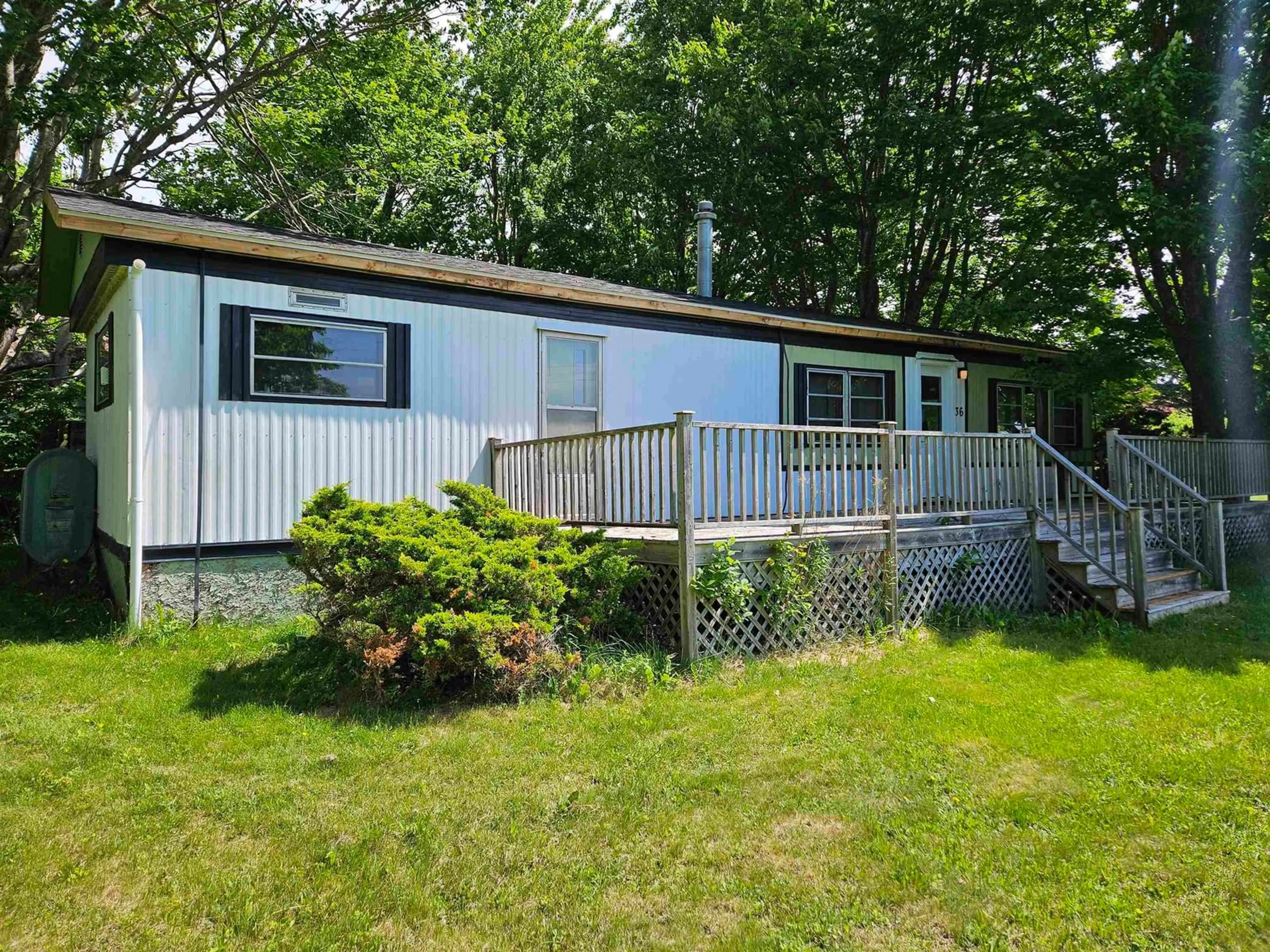 Home with vinyl exterior material, unknown for 36 Mountain View Dr, Lower Economy Nova Scotia B0M 1J0