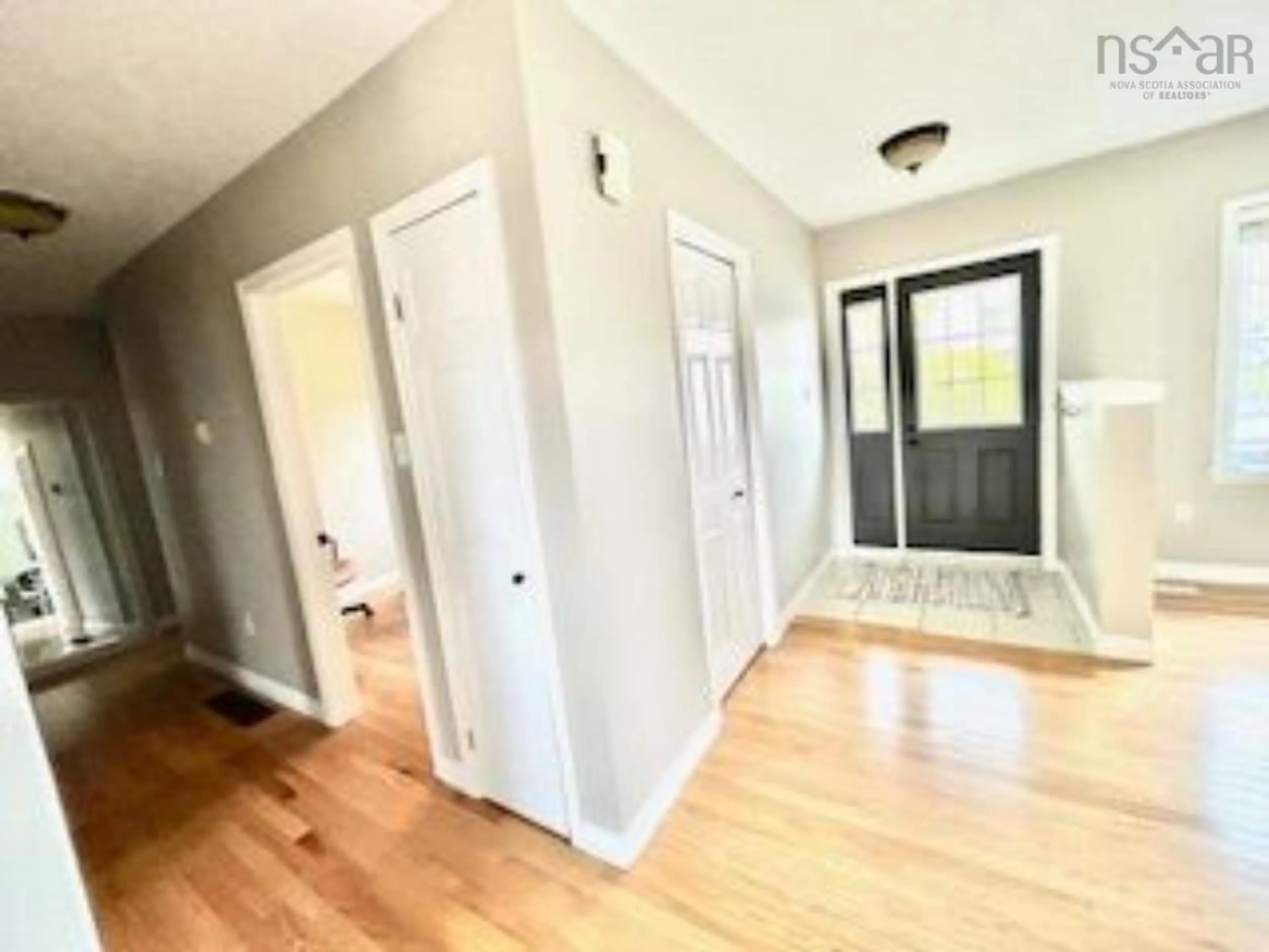 Indoor entryway for 10 Rowan Crt, Willowdale Nova Scotia B2V 2S5