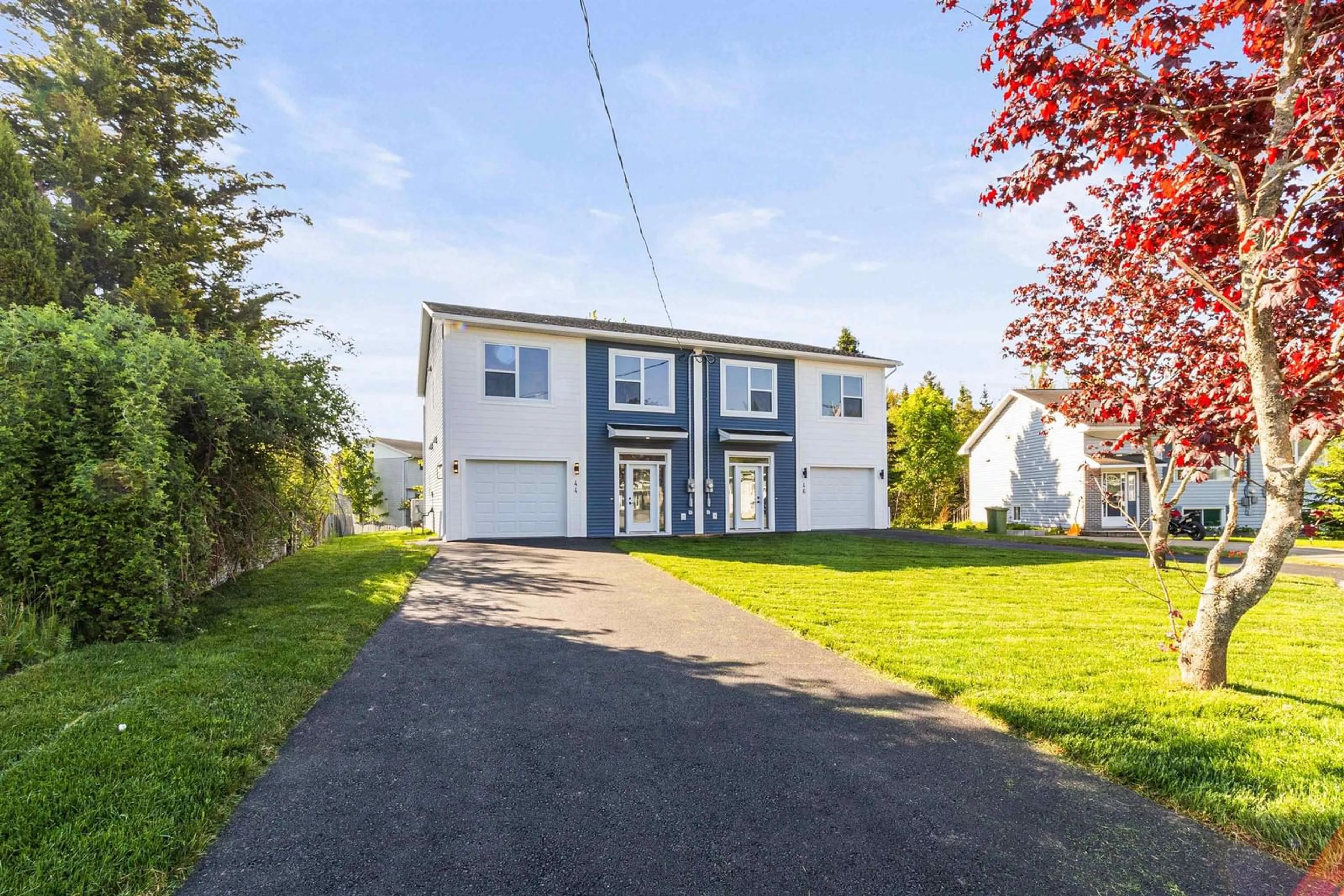 A pic from outside/outdoor area/front of a property/back of a property/a pic from drone, street for 44 Contessa Crt, Lower Sackville Nova Scotia B4C 3W4