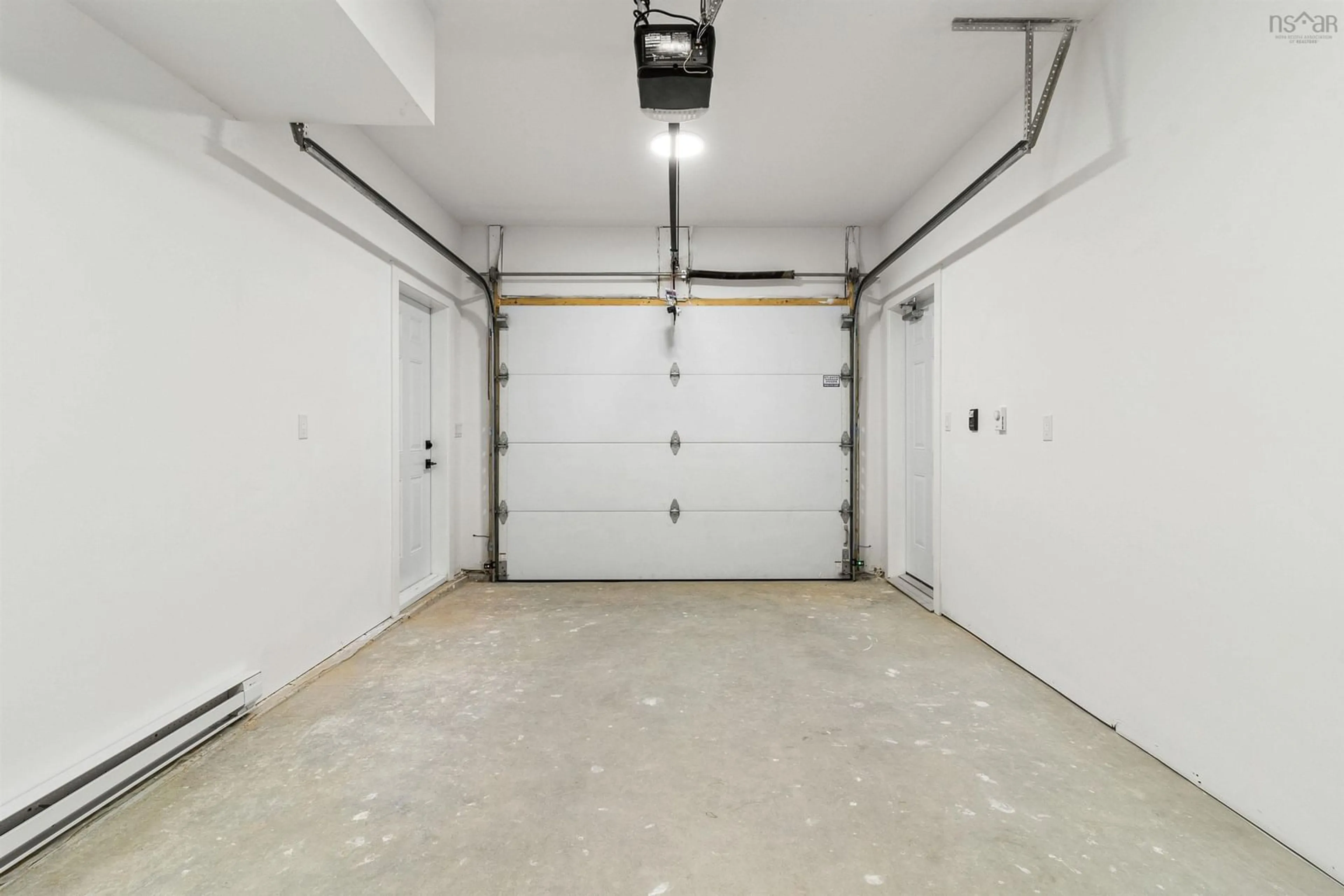 Indoor garage for 44 Contessa Crt, Lower Sackville Nova Scotia B4C 3W4