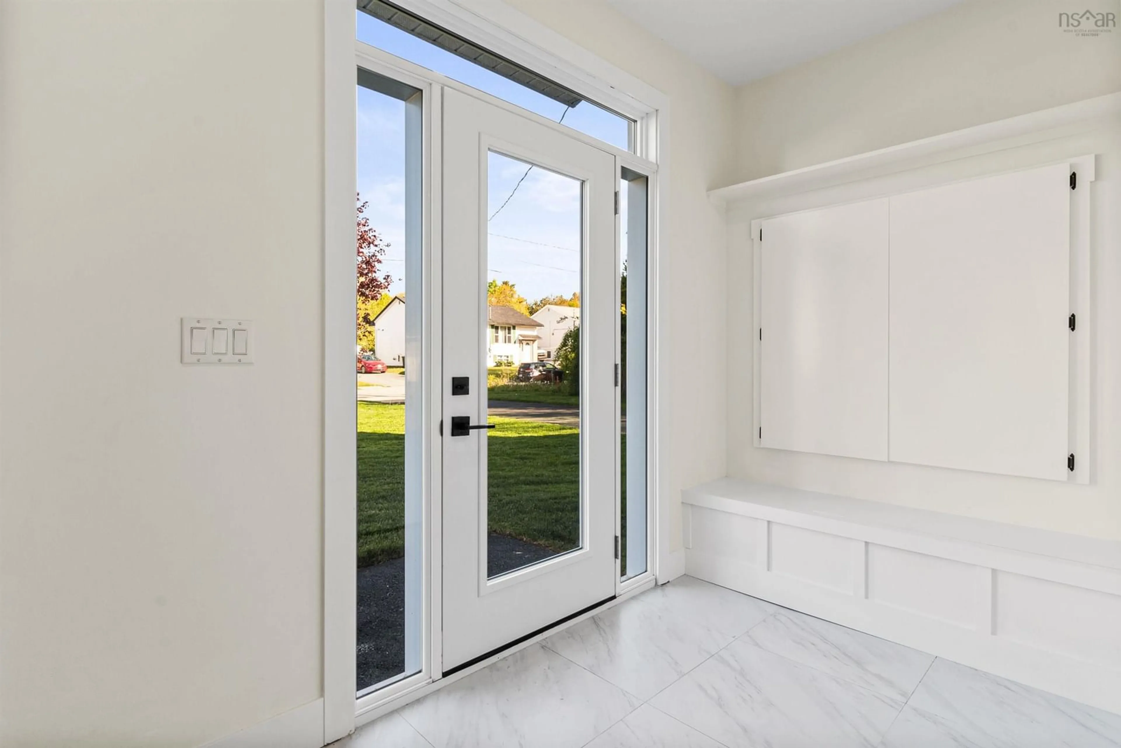 Indoor entryway for 46 Contessa Crt, Lower Sackville Nova Scotia B4C 3W4