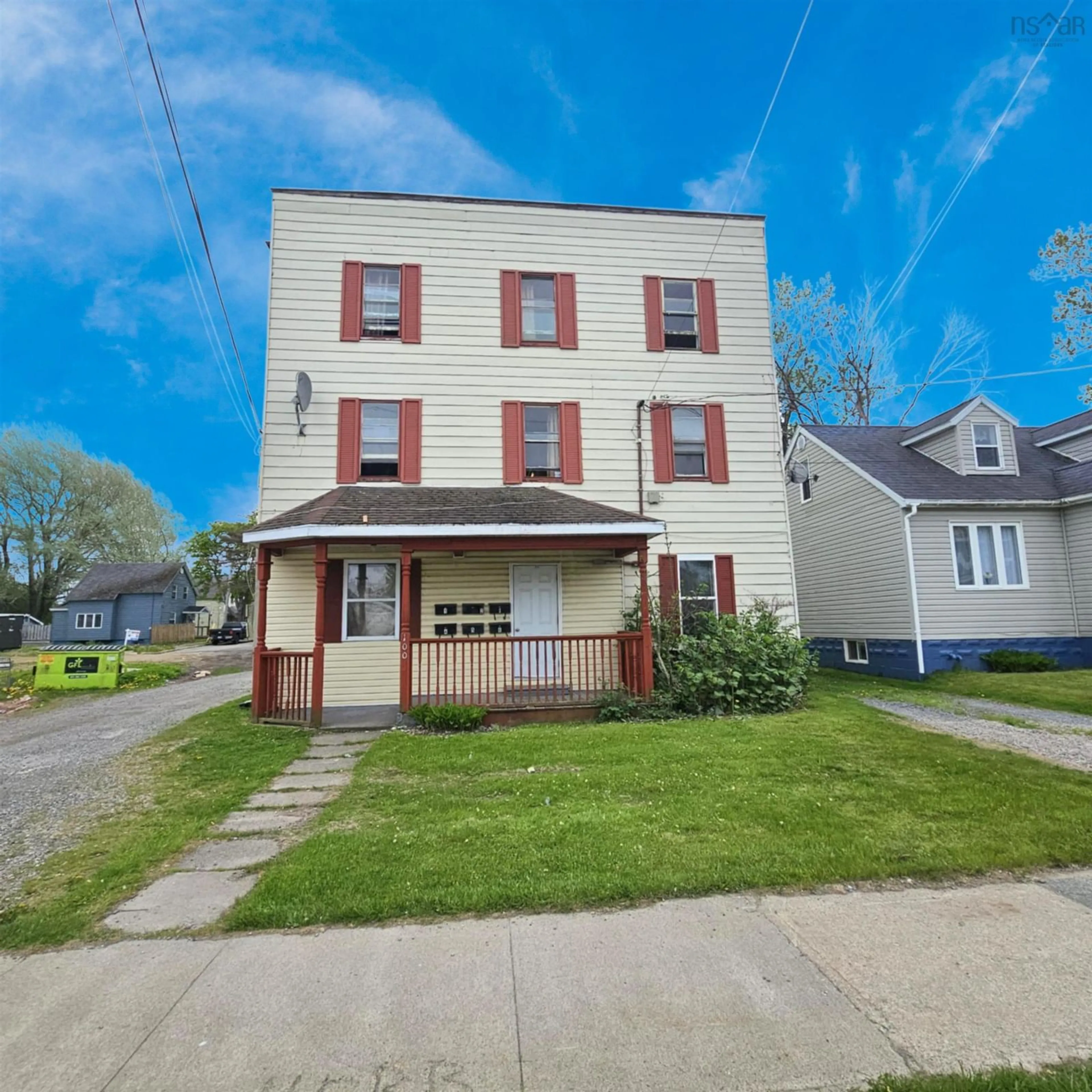 A pic from outside/outdoor area/front of a property/back of a property/a pic from drone, building for 100 York St, Sydney Nova Scotia B1P 6B4