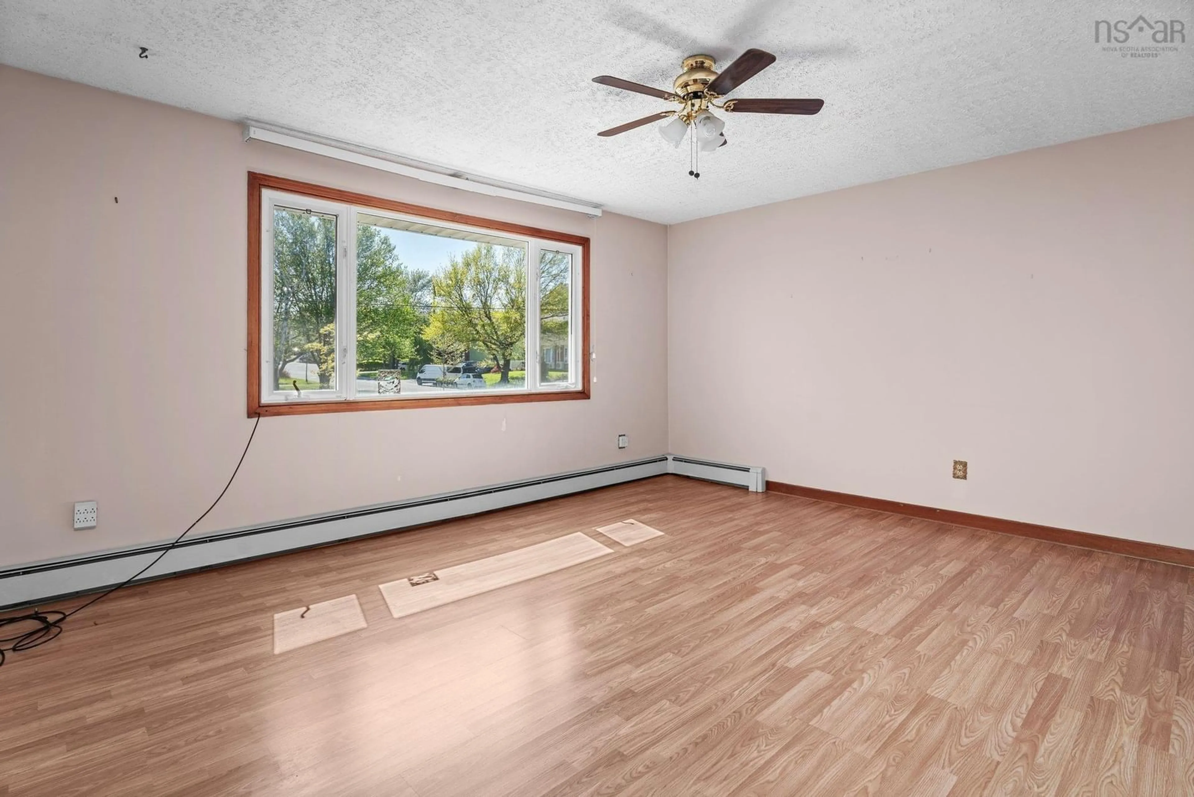 A pic of a room for 5 & 7 Kingsmere Crt, Halifax Nova Scotia B3M 1G2