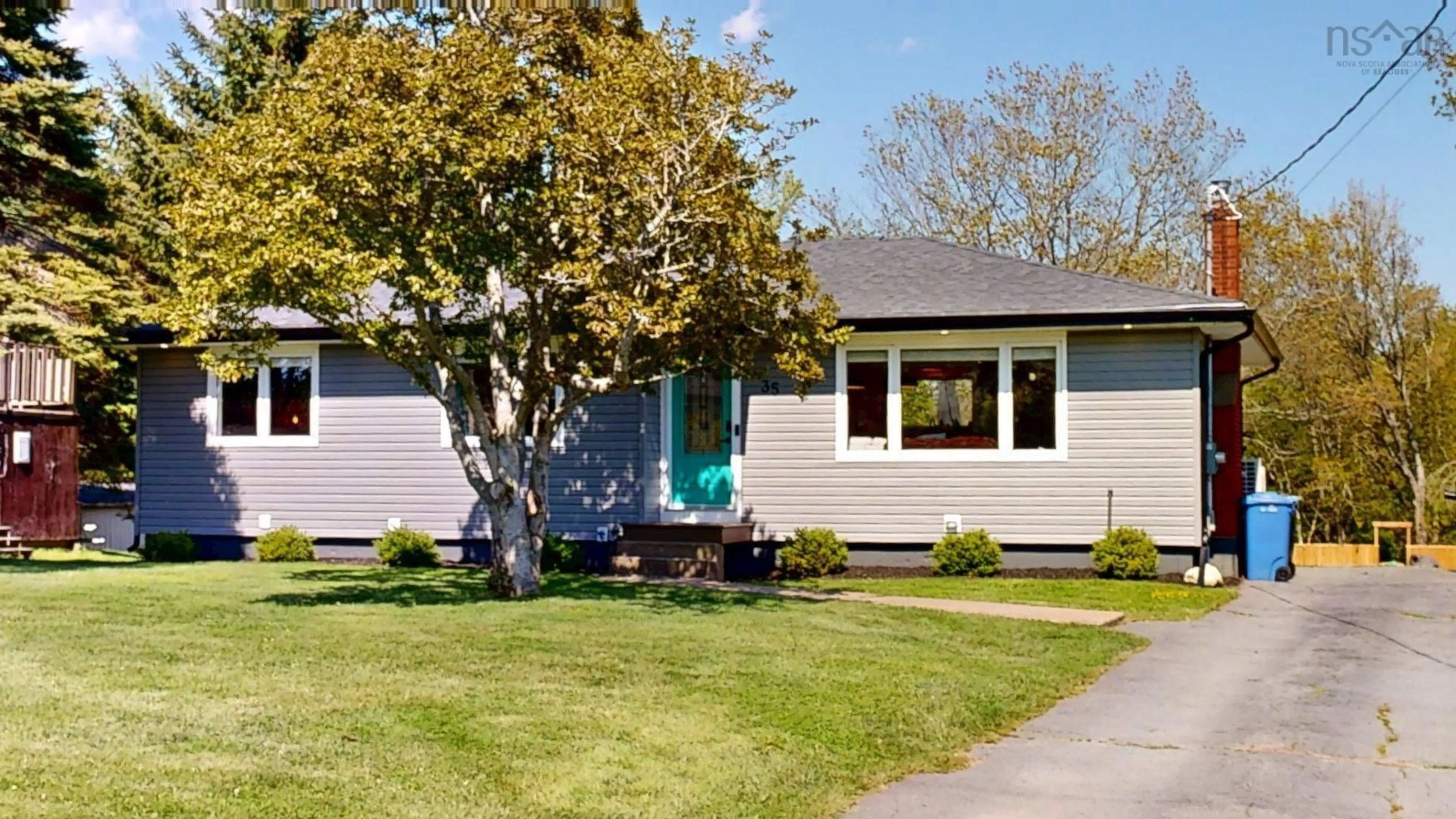 Home with vinyl exterior material, street for 35 Smith Ave, Cole Harbour Nova Scotia B2V 1M3