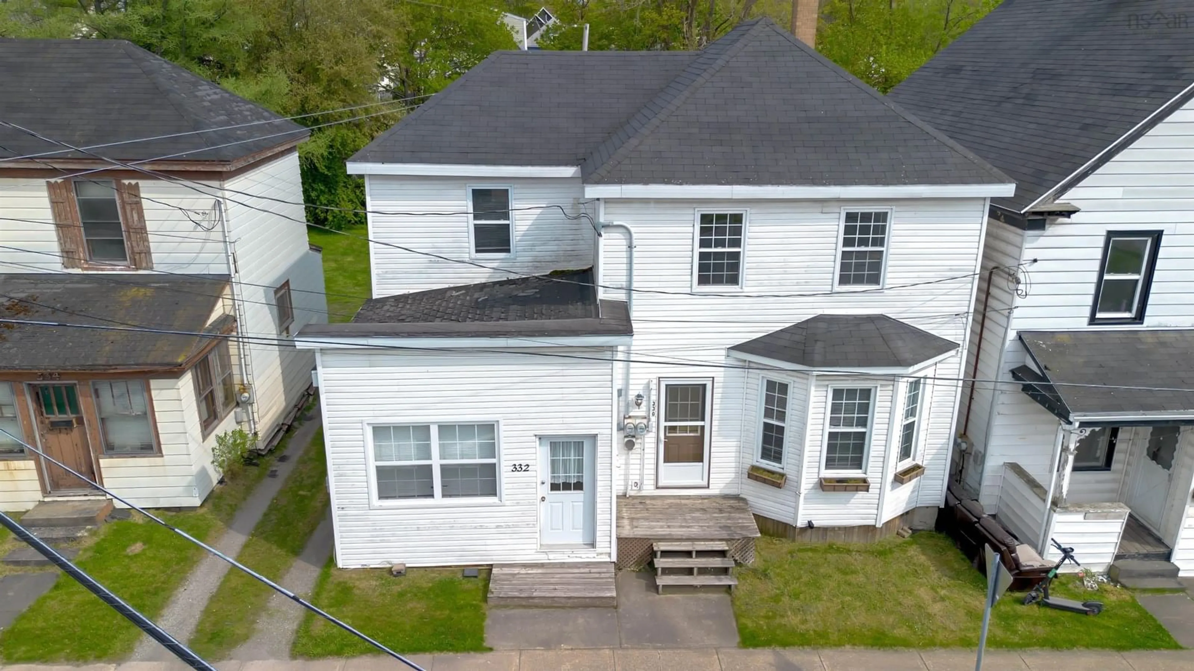 A pic from outside/outdoor area/front of a property/back of a property/a pic from drone, building for 332 Townsend St, Sydney Nova Scotia B1P 5G2