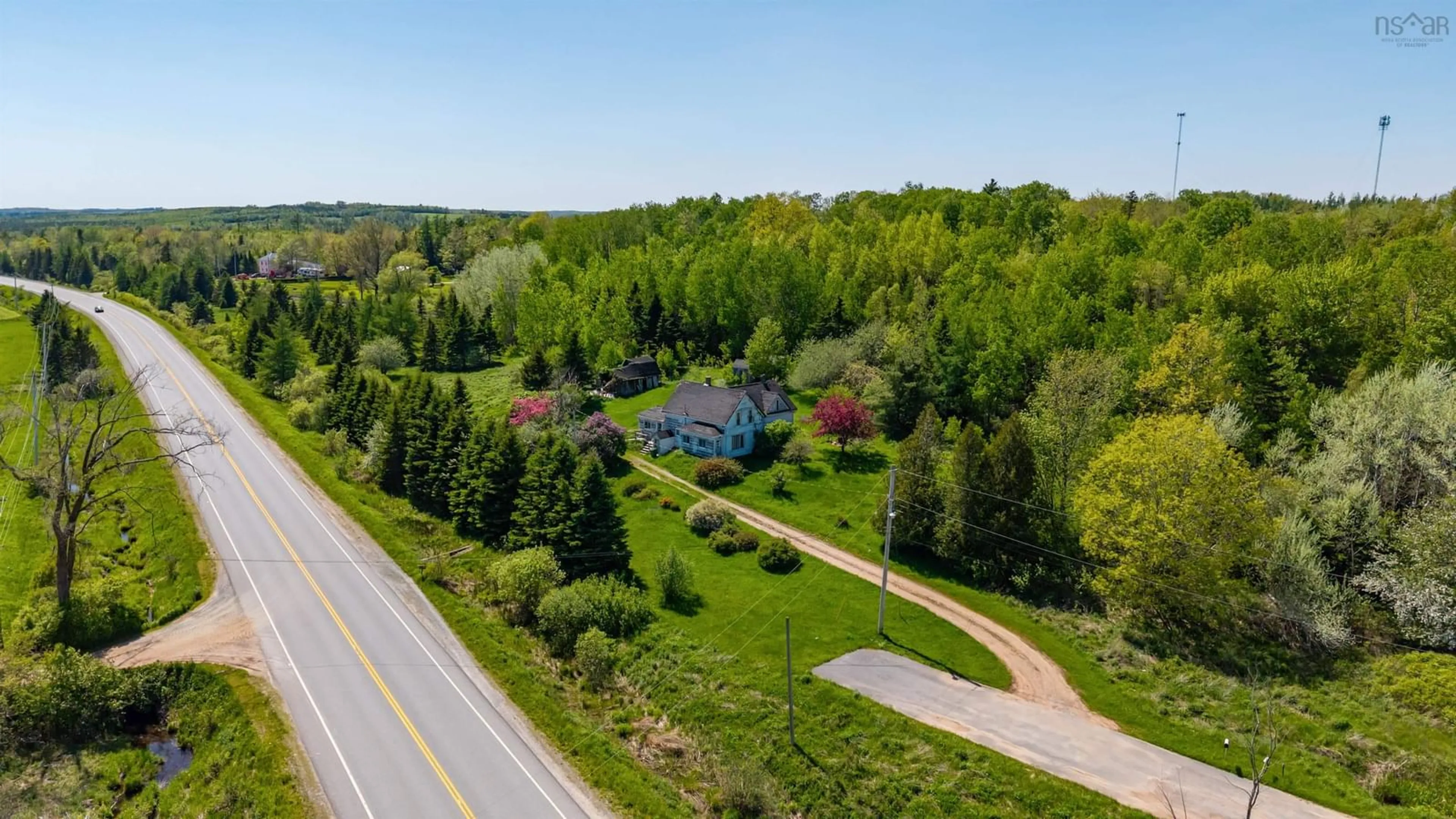 A pic from outside/outdoor area/front of a property/back of a property/a pic from drone, unknown for 2 George Street Exten, Stewiacke Nova Scotia B0N 1J0
