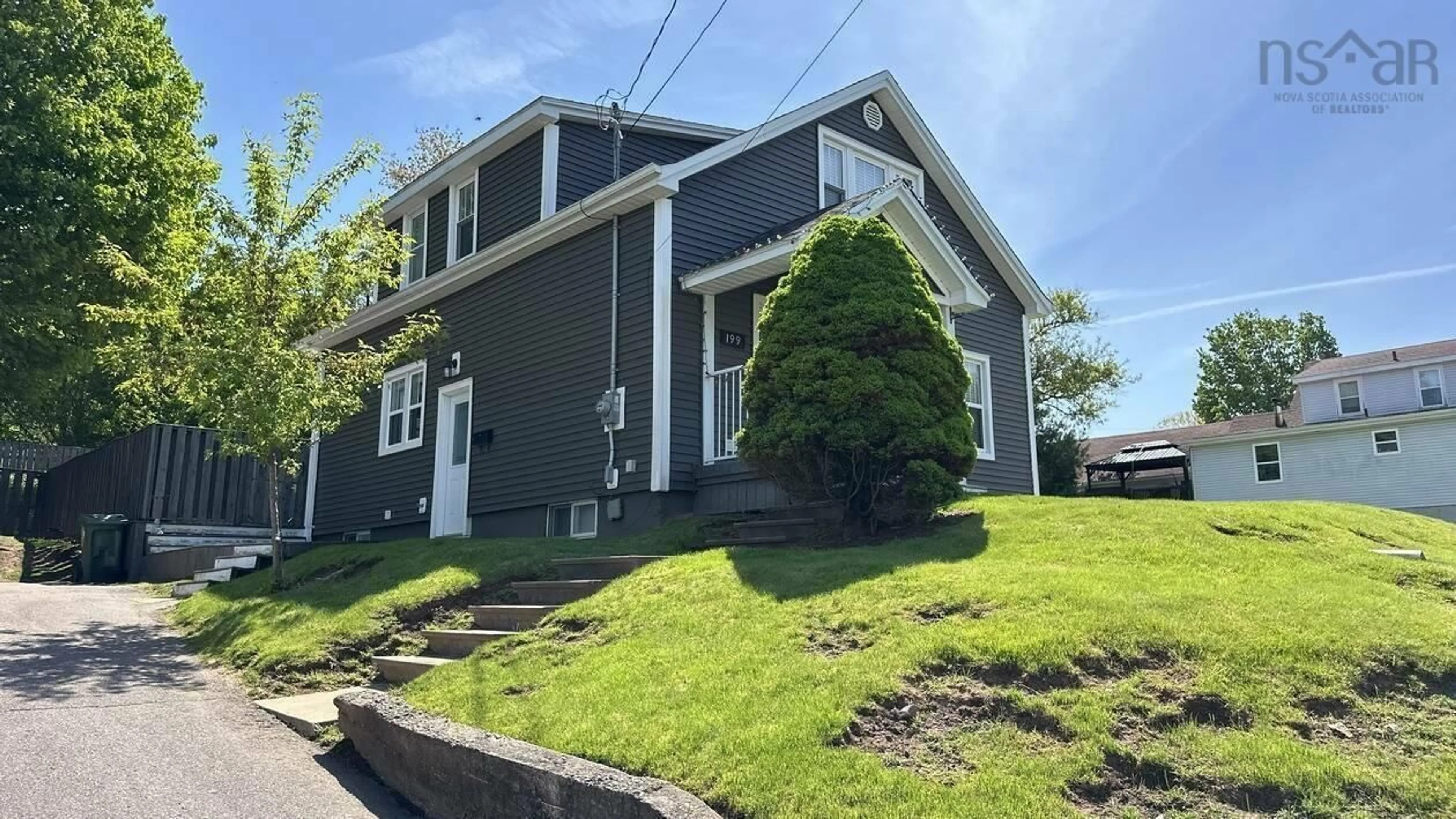 A pic from outside/outdoor area/front of a property/back of a property/a pic from drone, street for 199 King St, Truro Nova Scotia B2N 3L3