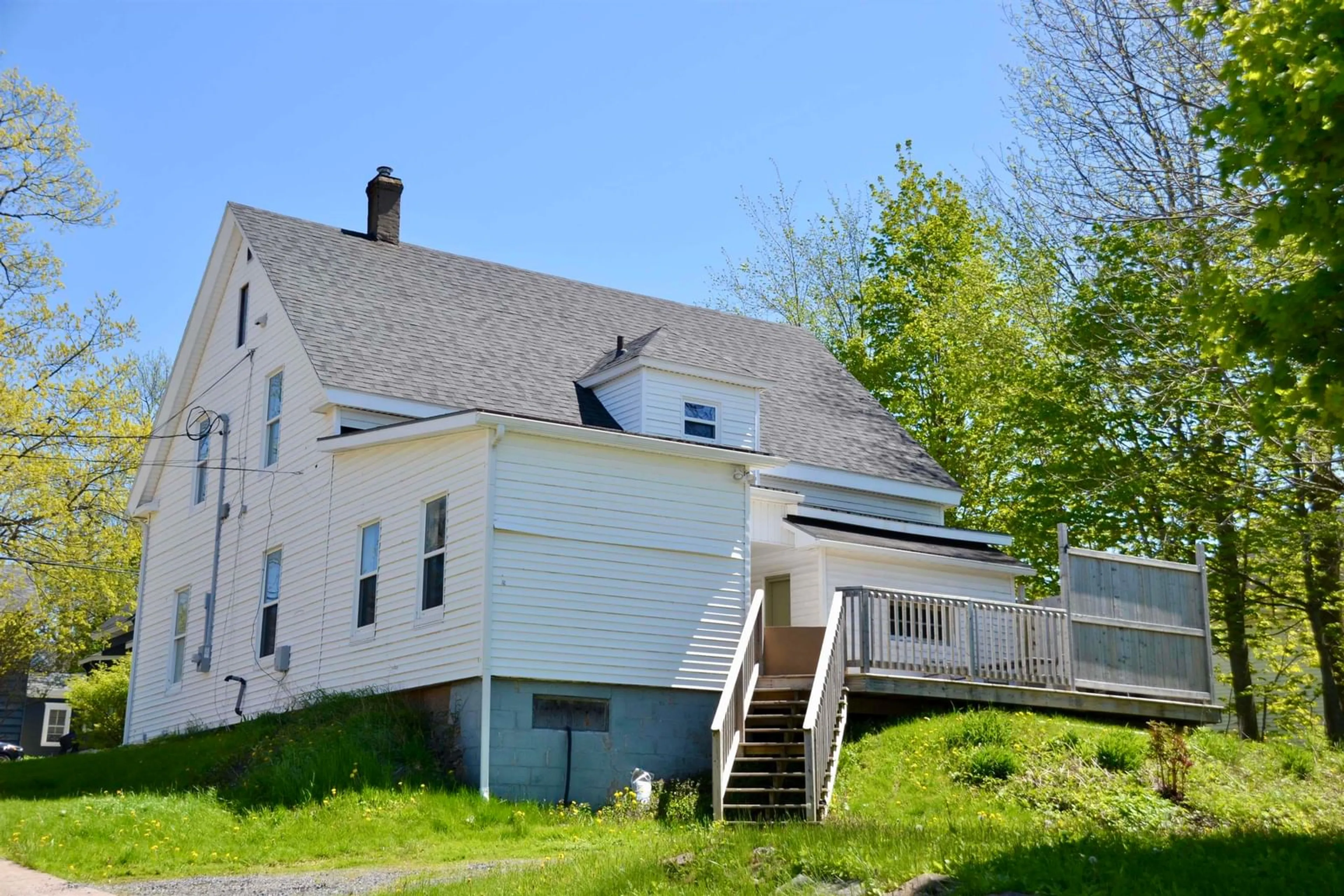 Unknown for 399 Macdonald St, New Glasgow Nova Scotia B2H 2V7