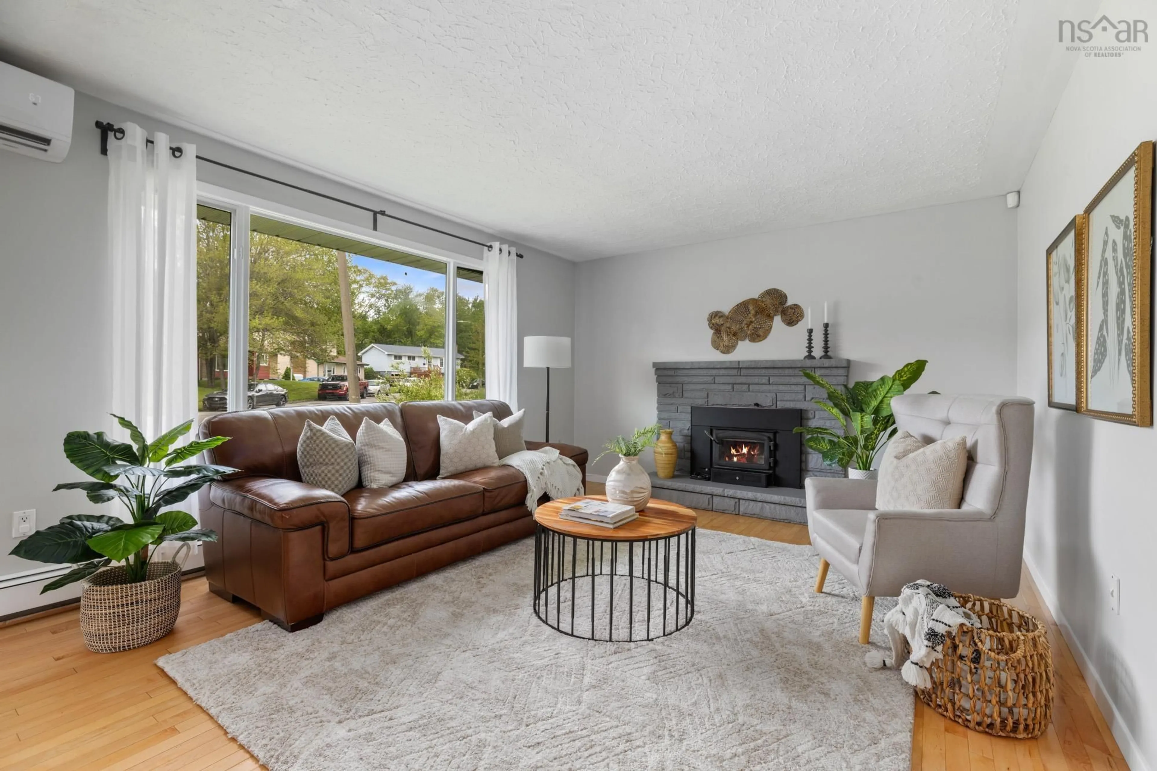 Living room with furniture, unknown for 15 Belvedere Dr, Lower Sackville Nova Scotia B4C 2M1