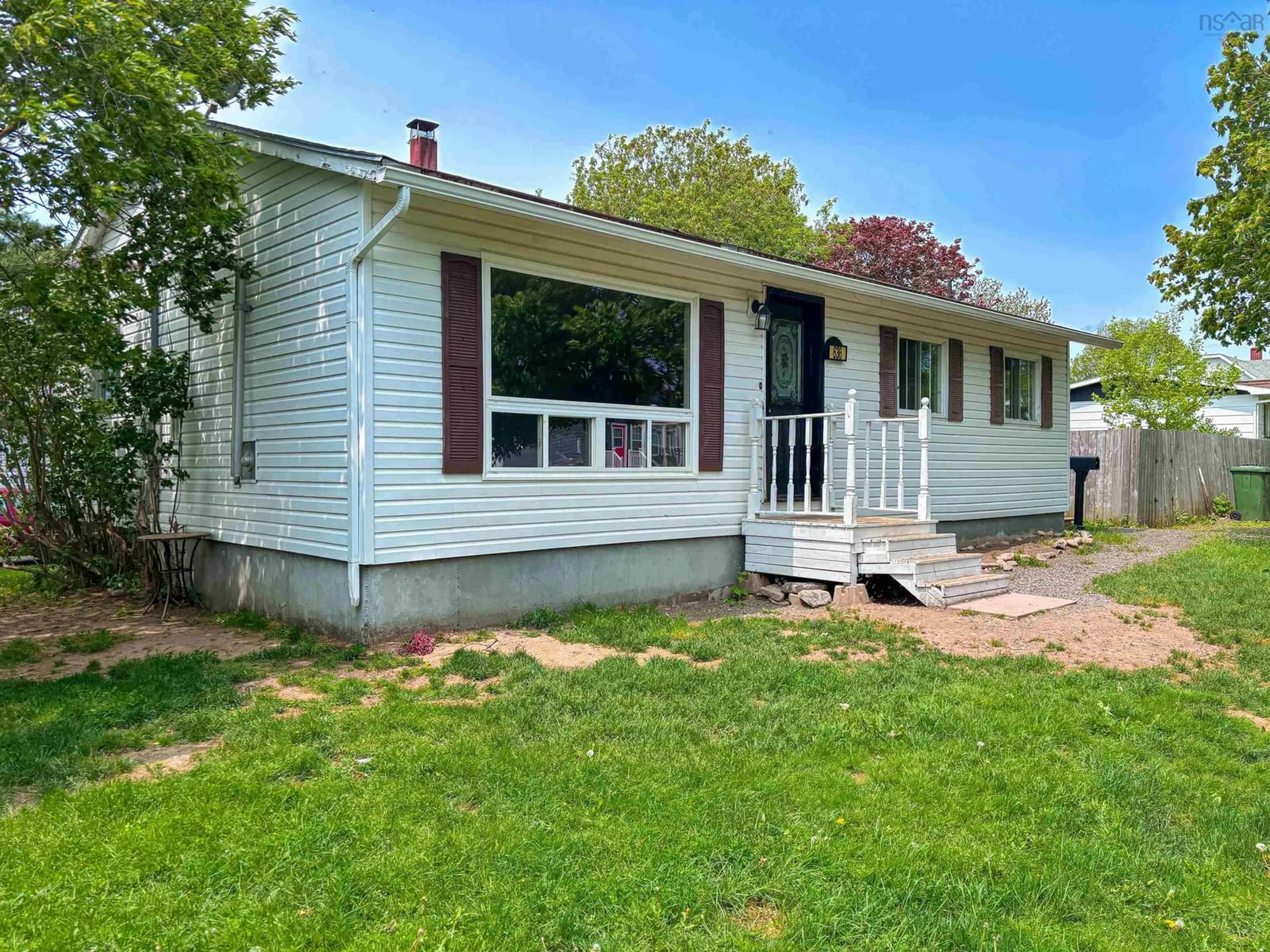 Home with vinyl exterior material, street for 636 Helene St, New Glasgow Nova Scotia B2H 2Y1