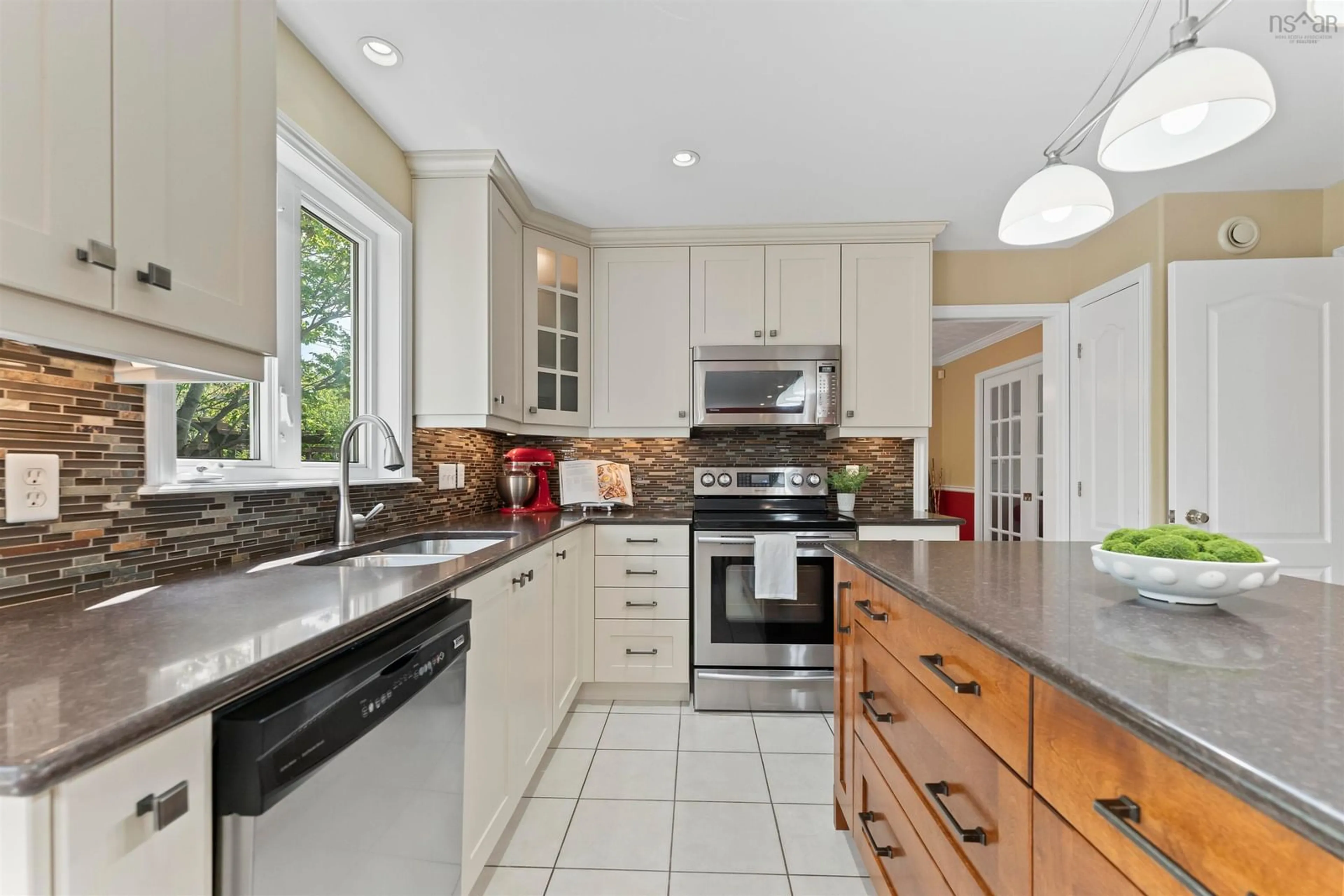 Open concept kitchen, ceramic/tile floor for 11 Parkmount Close, Halifax Nova Scotia B3S 1K4