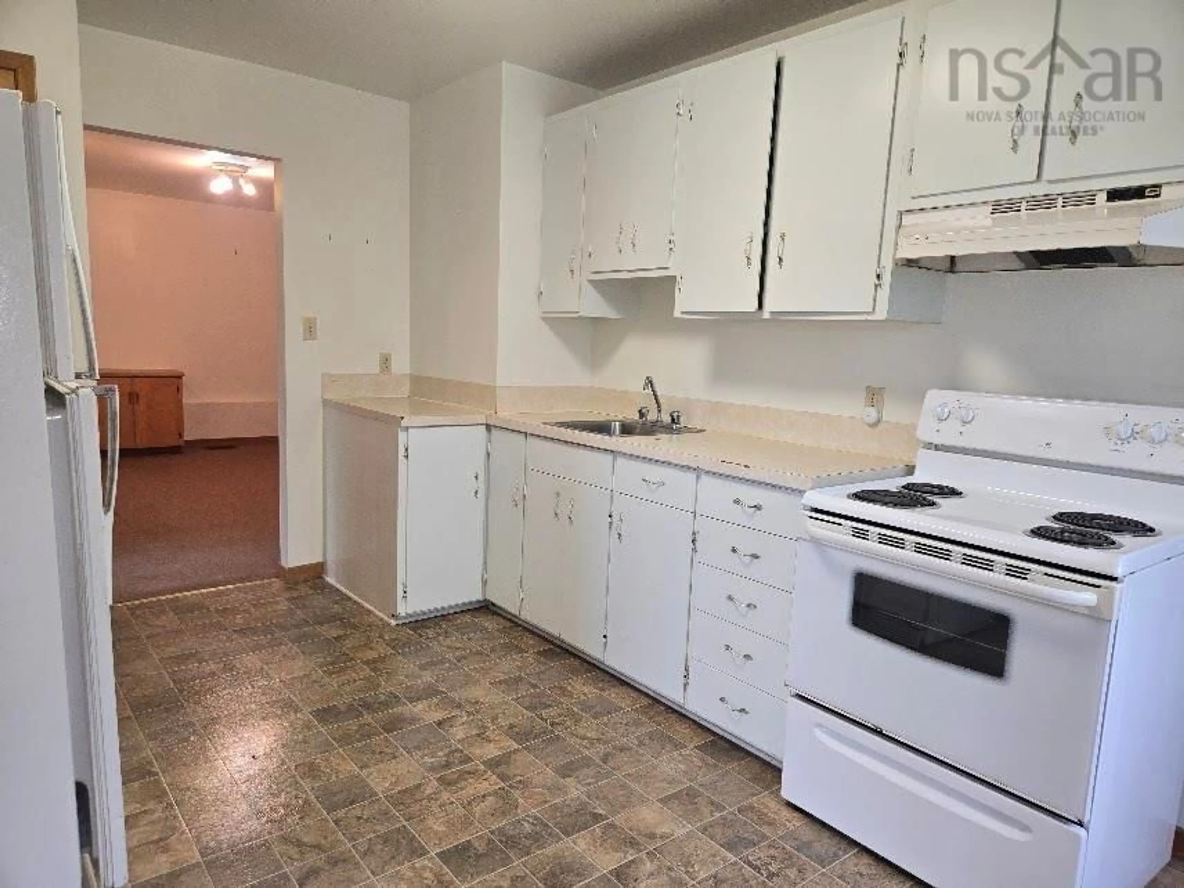 Standard kitchen, unknown for 290 Main St, Tatamagouche Nova Scotia B0K 1V0