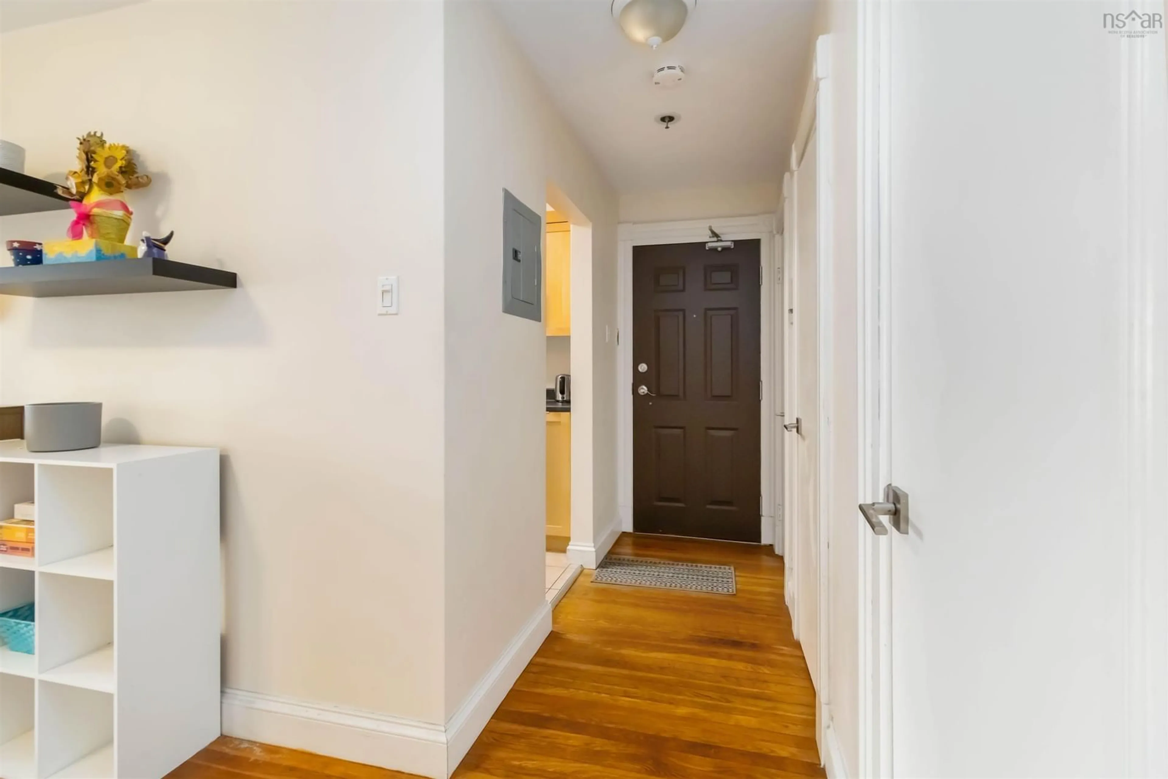 Indoor entryway for 1510 Lilac Street #32, South End Nova Scotia B3H 3W3