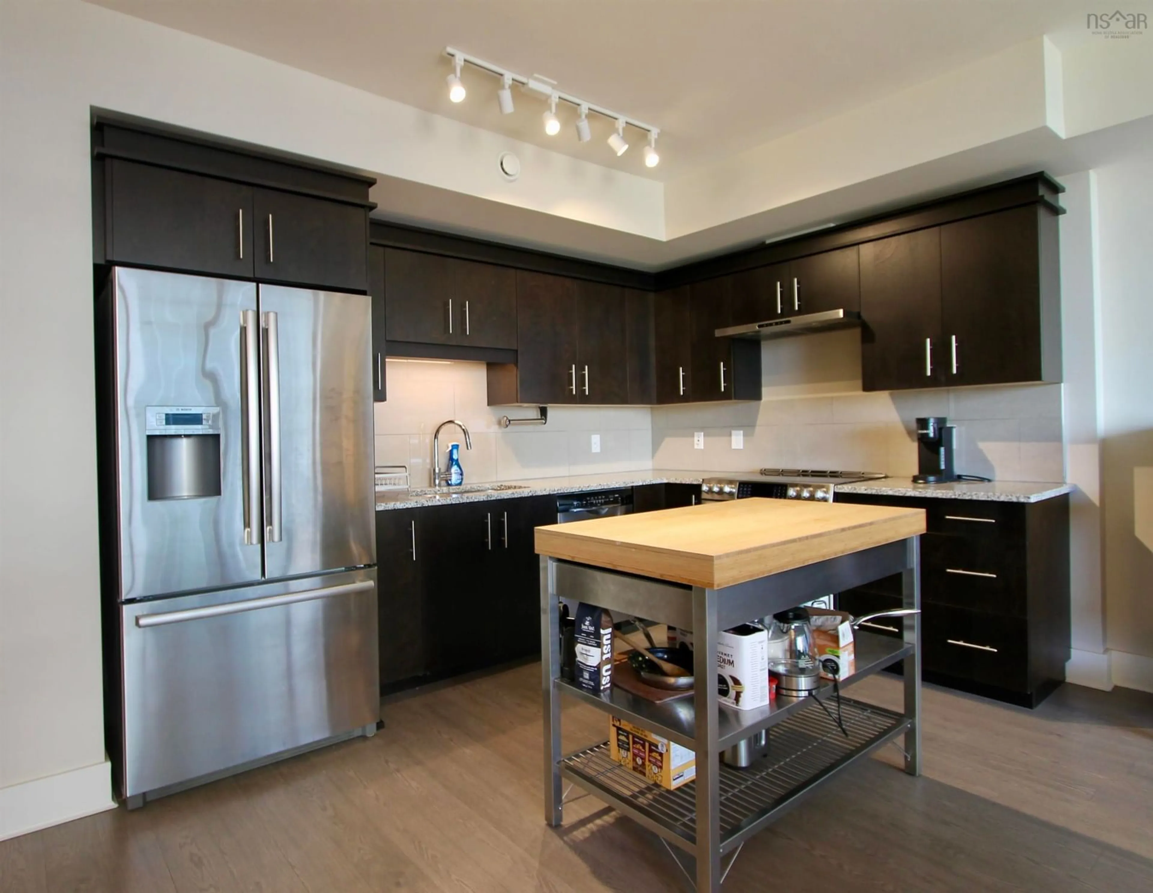 Contemporary kitchen, unknown for 15 Kings Wharf Pl #404, Dartmouth Nova Scotia B2Y 0C2