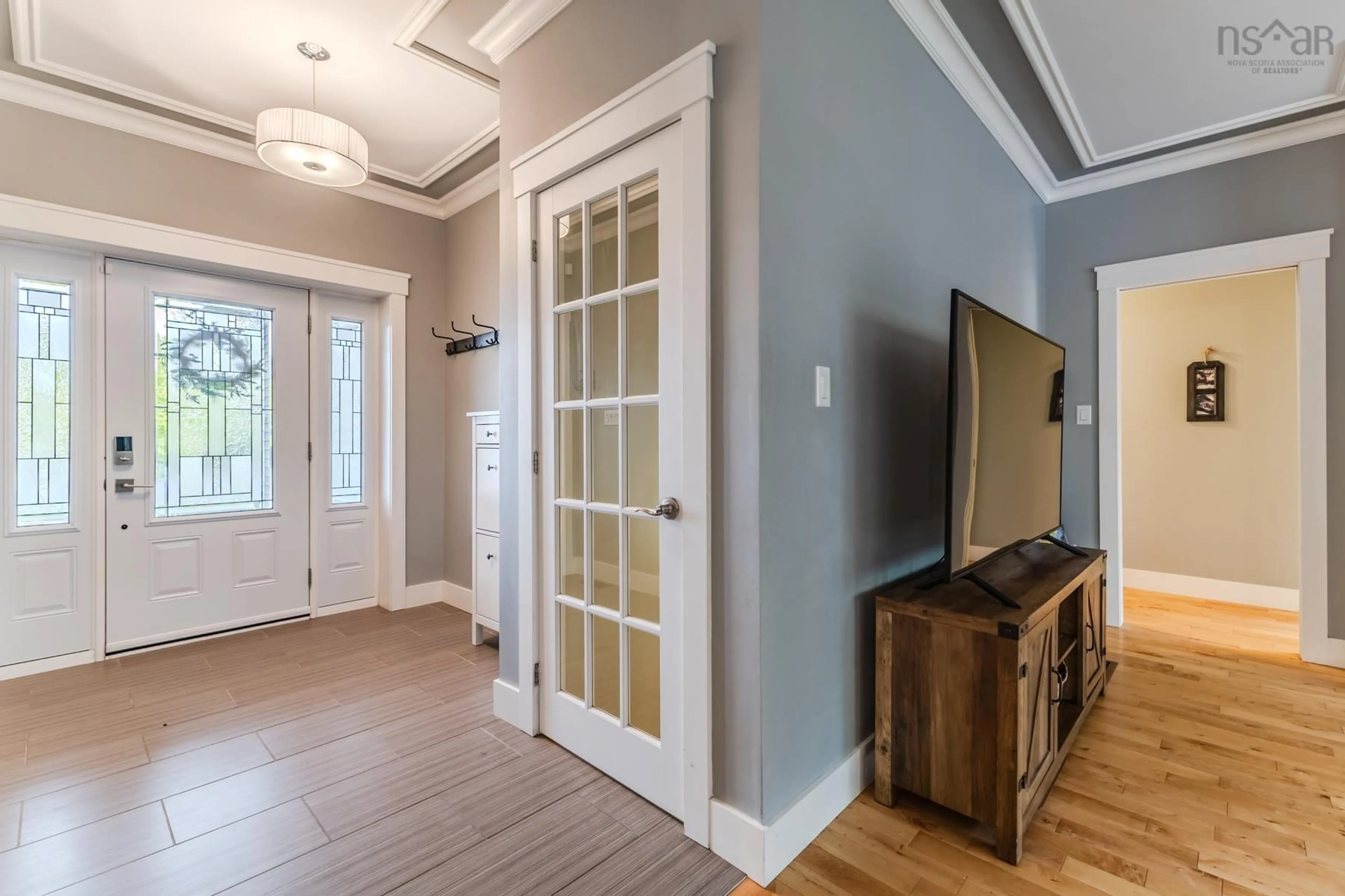 Indoor entryway for 168 Forest Hill Dr, Valley Nova Scotia B2N 7B2