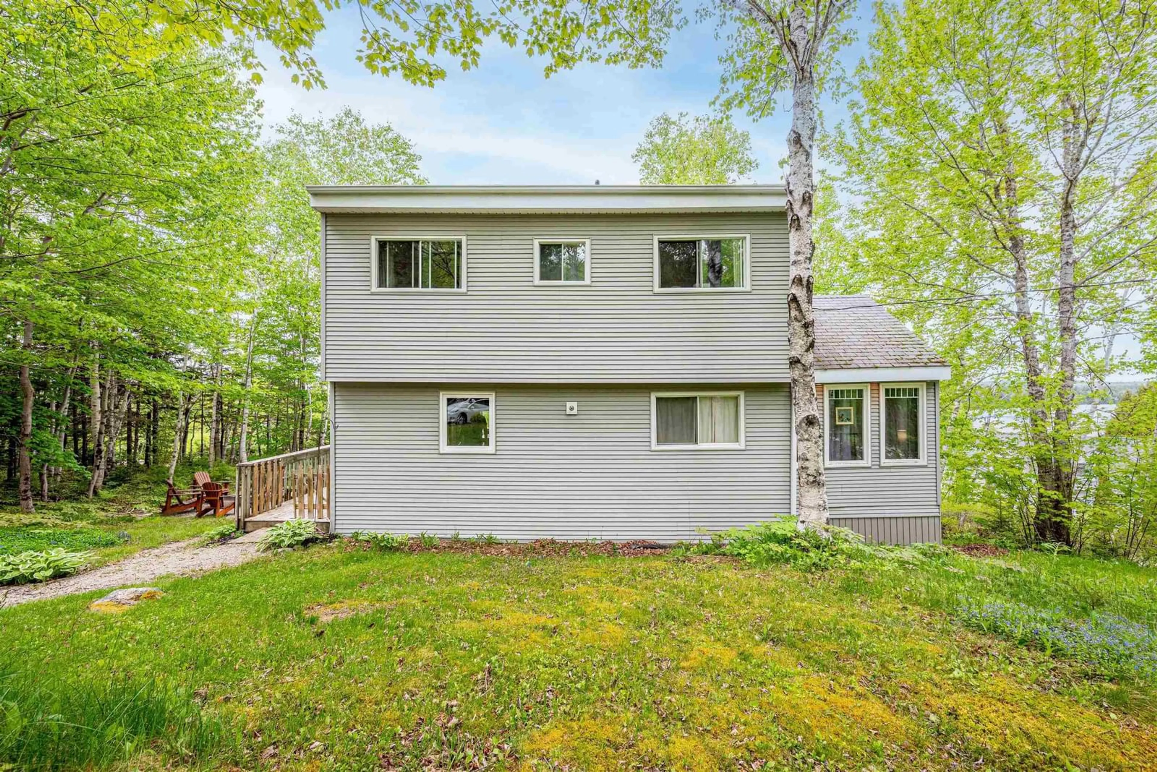 Home with vinyl exterior material, unknown for 156 Lakewood Dr, Chester Grant Nova Scotia B0J 1K0