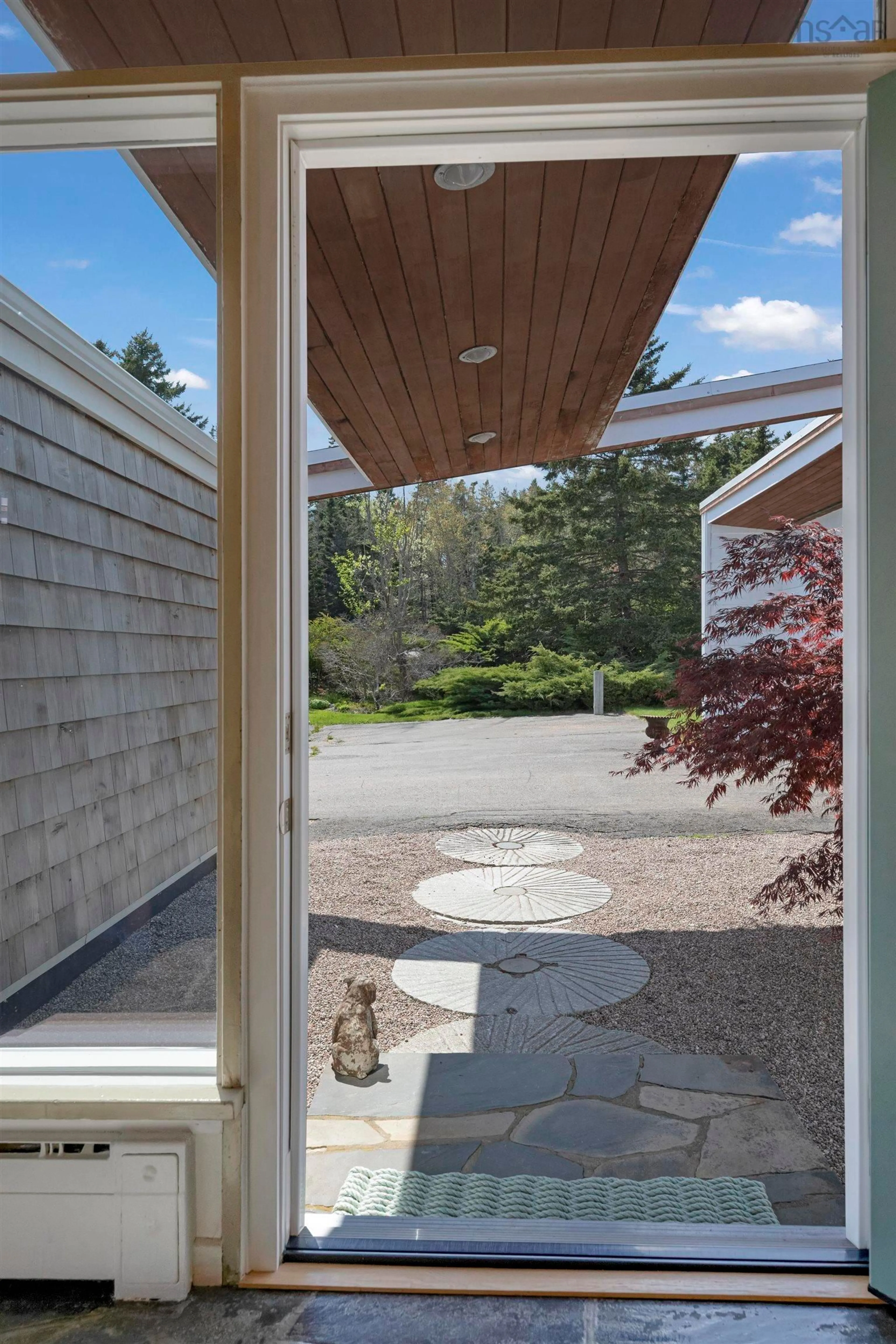 Indoor entryway for 252 North Side Rd, Riverport Nova Scotia B0J 2W0