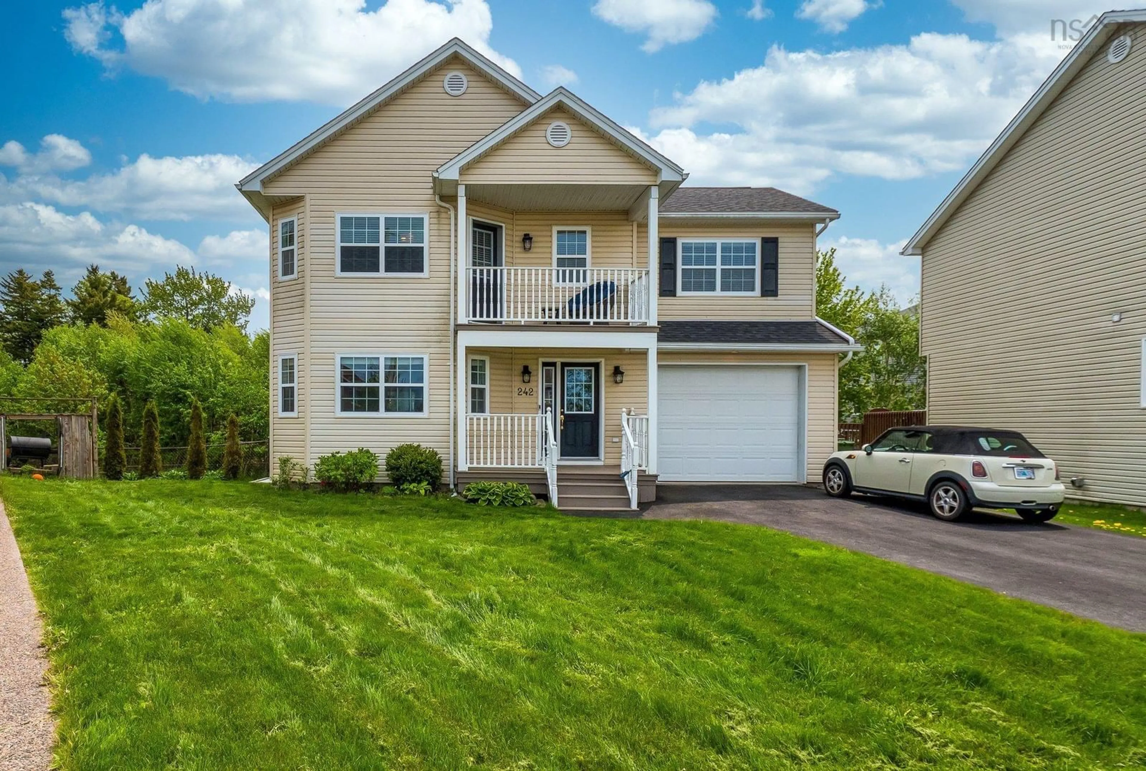 Home with vinyl exterior material, street for 242 Stanfield Ave, Dartmouth Nova Scotia B2X 0A2