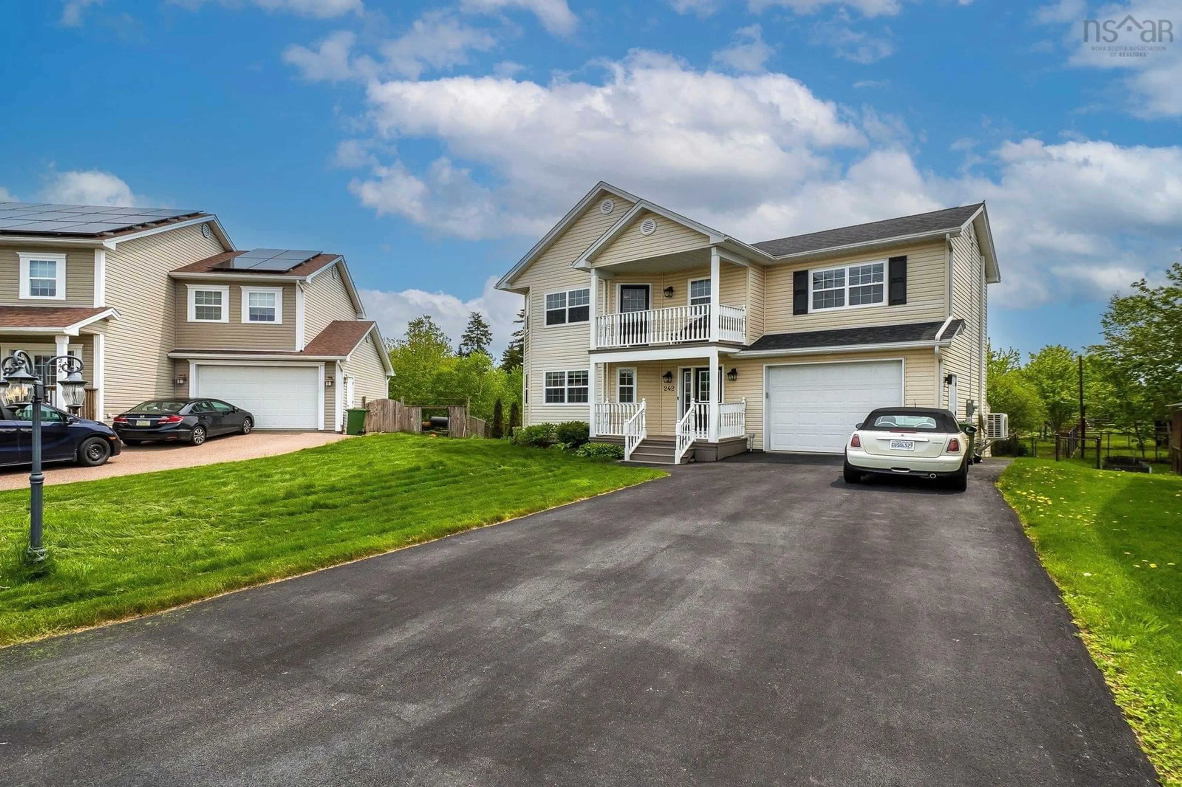 Home with vinyl exterior material, street for 242 Stanfield Ave, Dartmouth Nova Scotia B2X 0A2