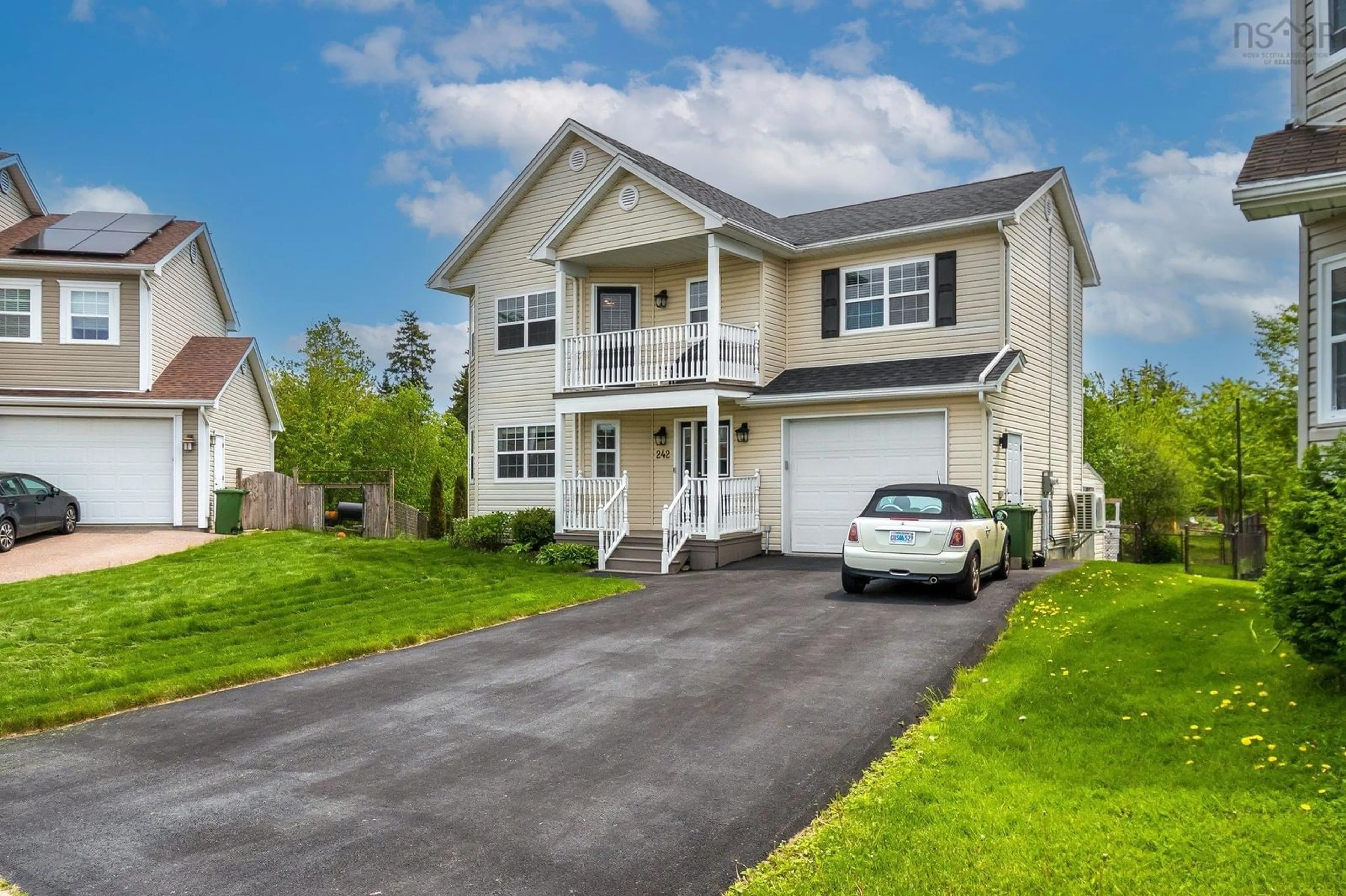 Home with vinyl exterior material, street for 242 Stanfield Ave, Dartmouth Nova Scotia B2X 0A2