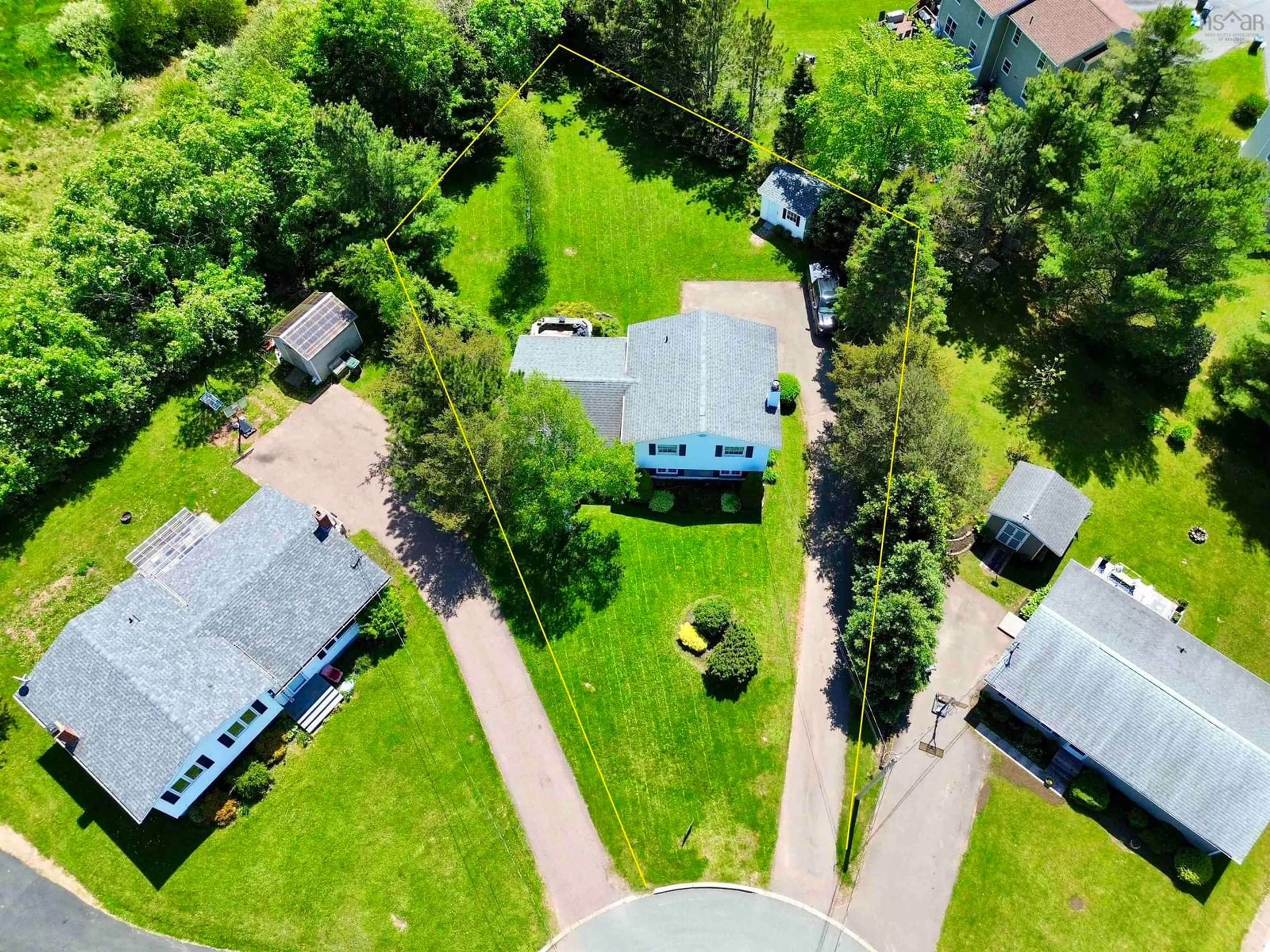 A pic from outside/outdoor area/front of a property/back of a property/a pic from drone, street for 9 Centennial Crt, Amherst Nova Scotia B4H 4V5